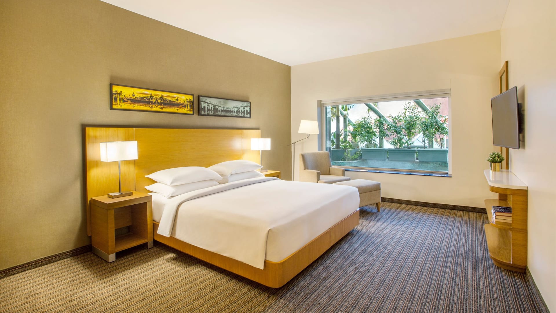 Hyatt Place Hyderabad Banjara Hills Large Suite Bedroom