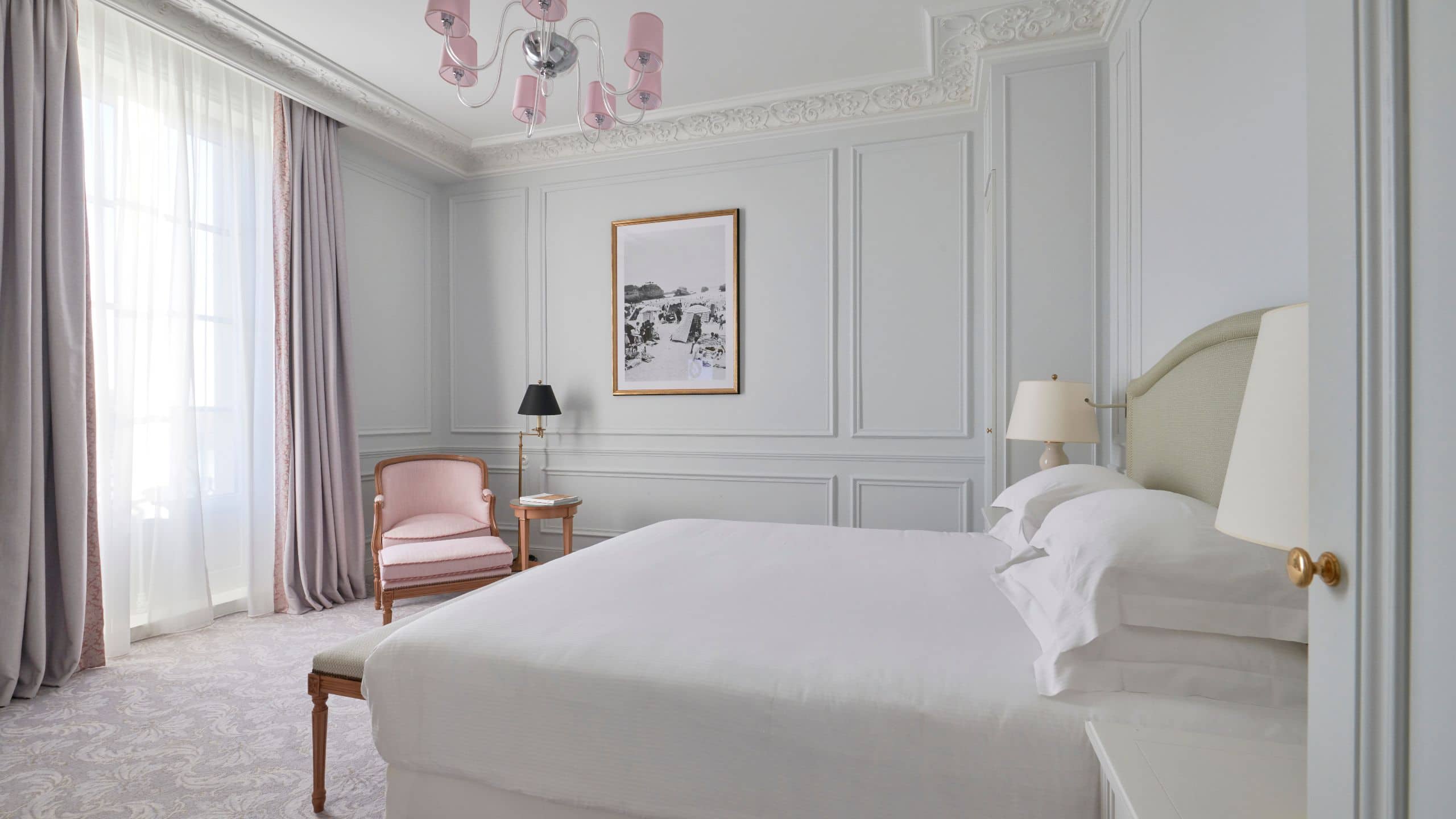 Hôtel du Palais Biarritz King Guestroom with Beach View