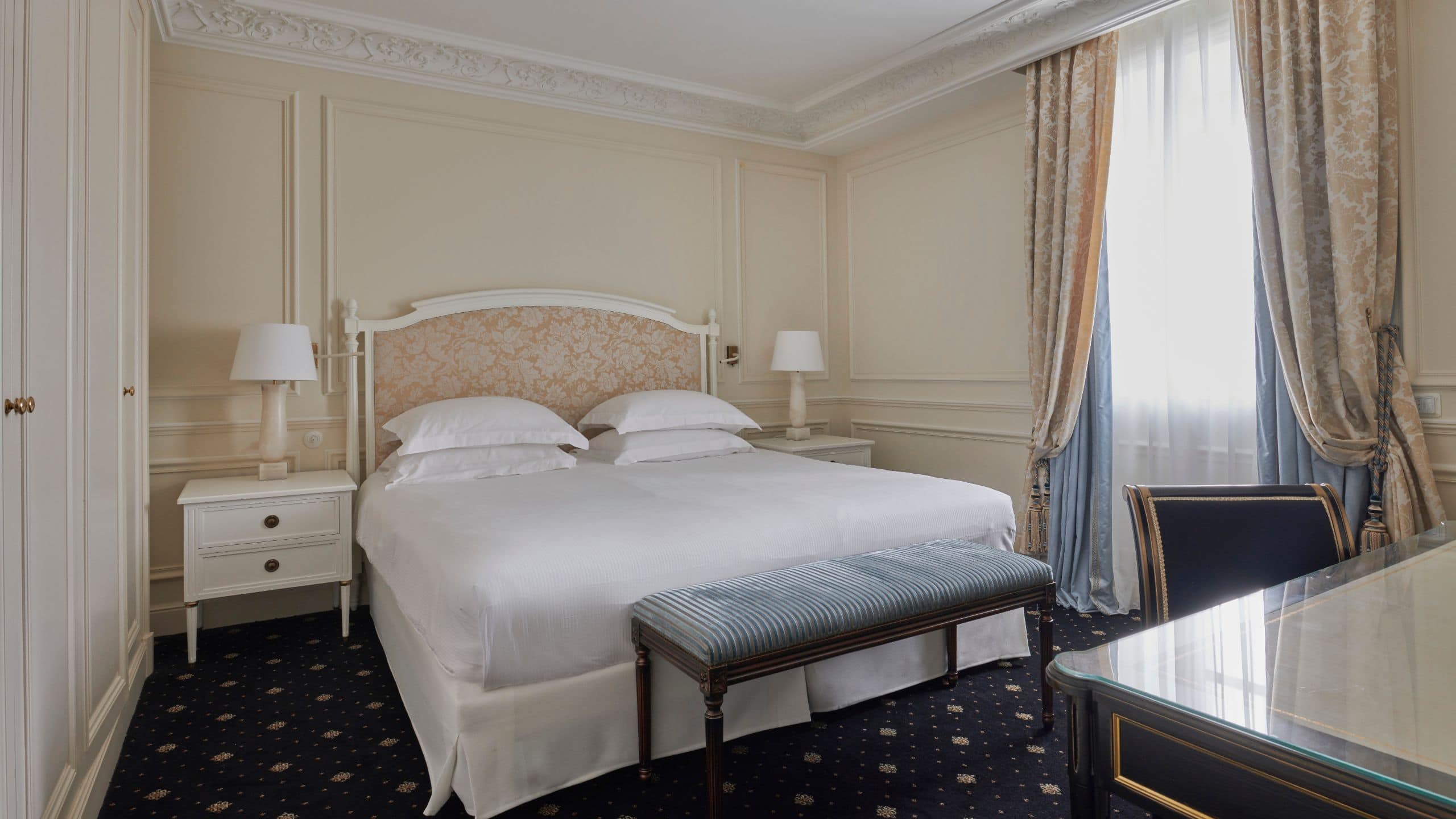 5/6 Hôtel du Palais Biarritz Two Bedroom Imperial Suite