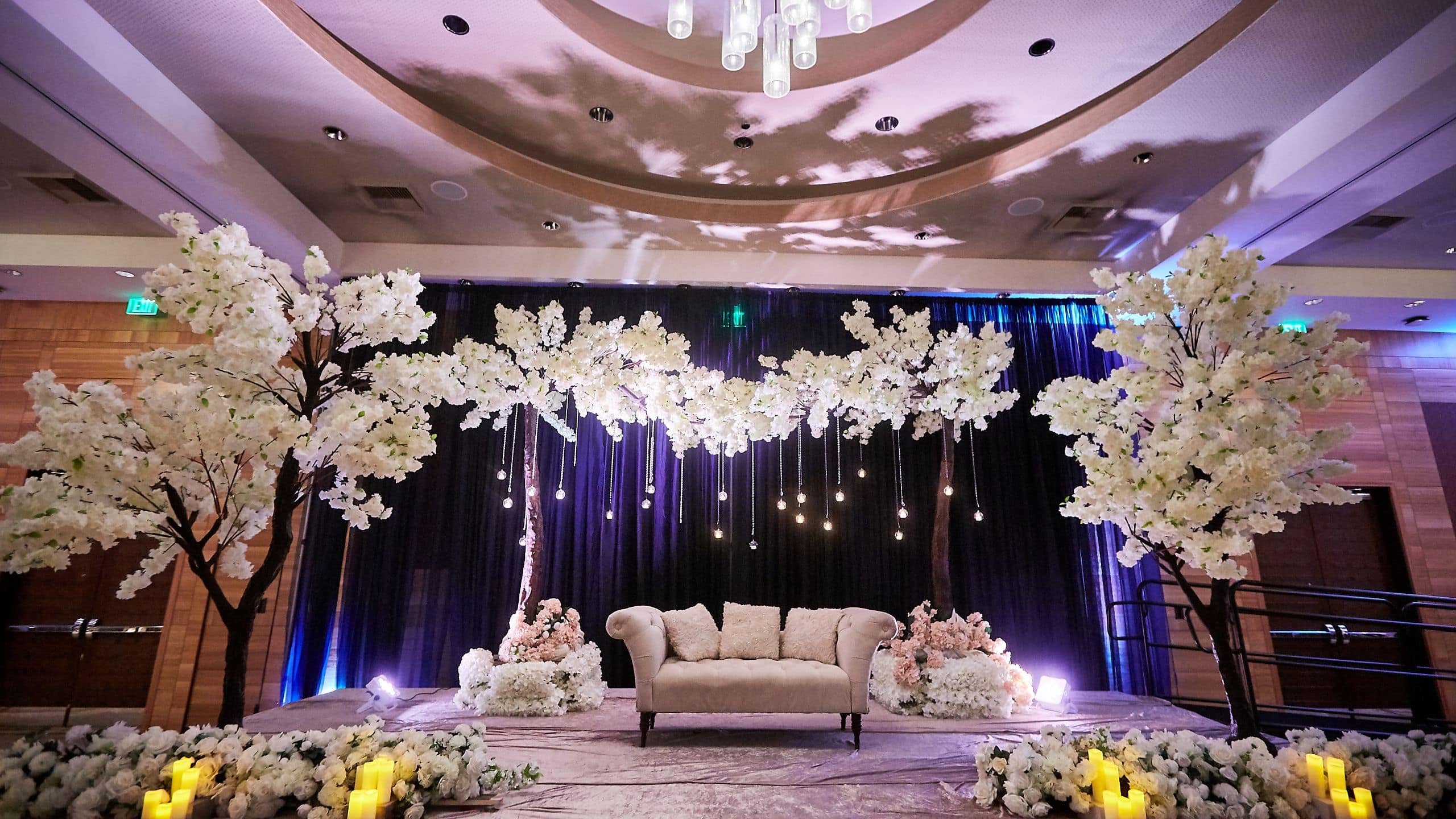 Hyatt at Olive 8 Wedding Set