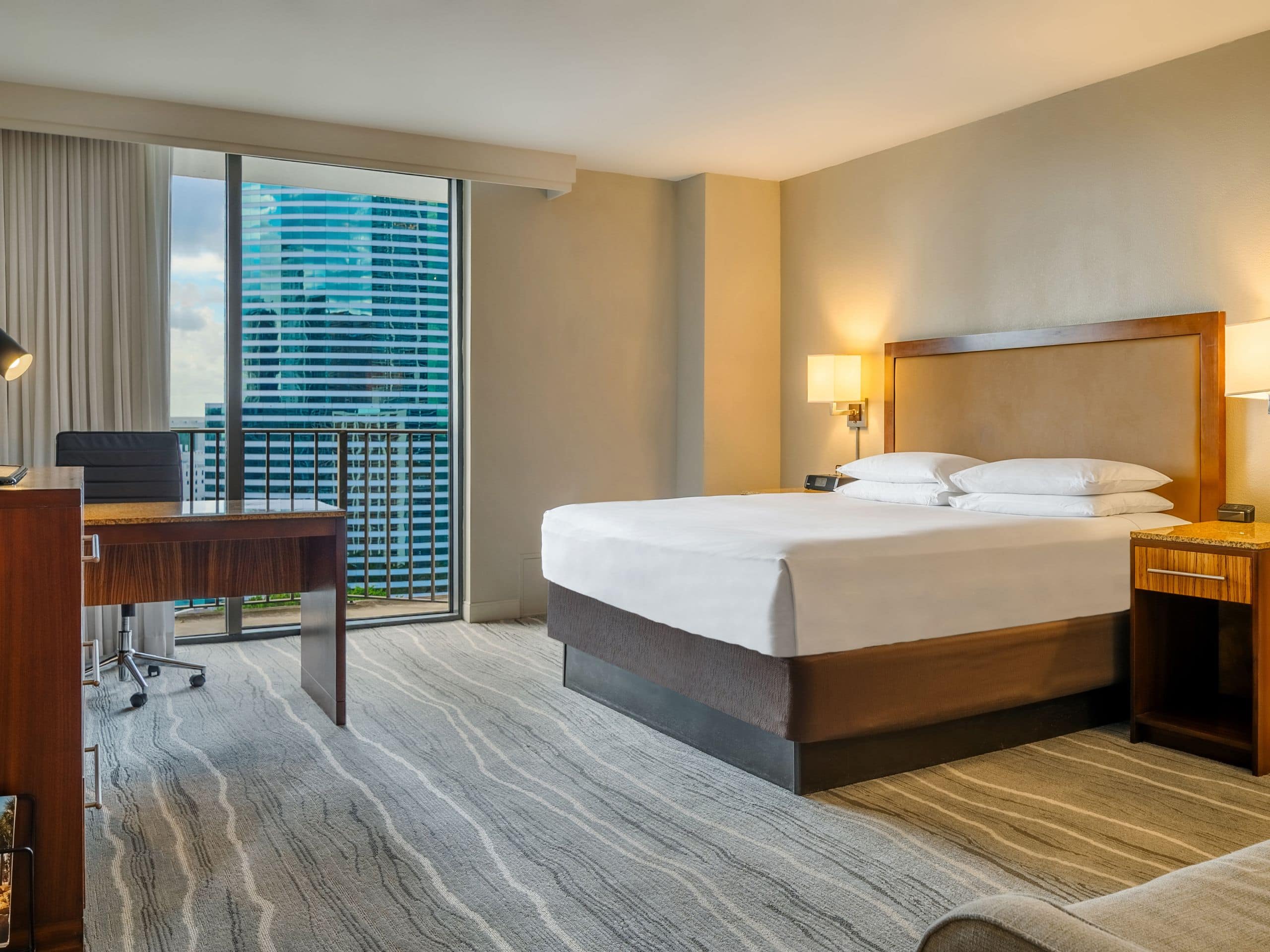 Номера и люксы в центре Майами | Hyatt Regency Miami