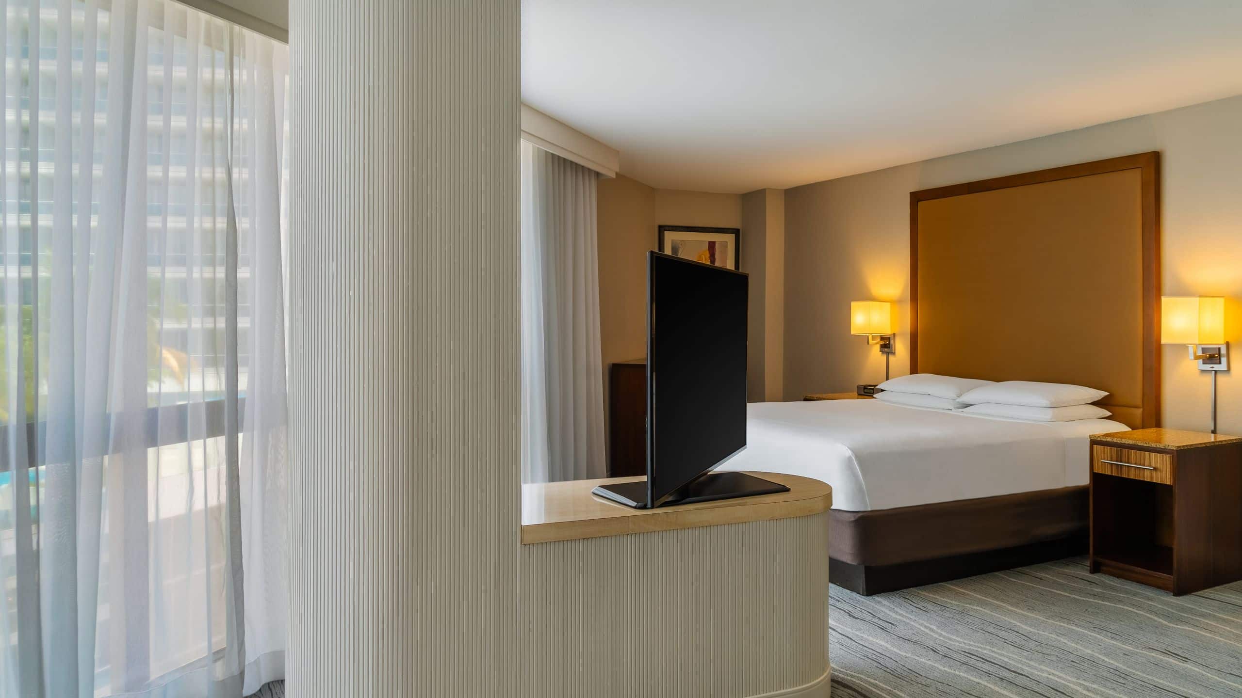 Hyatt Regency Miami Panorama Suite