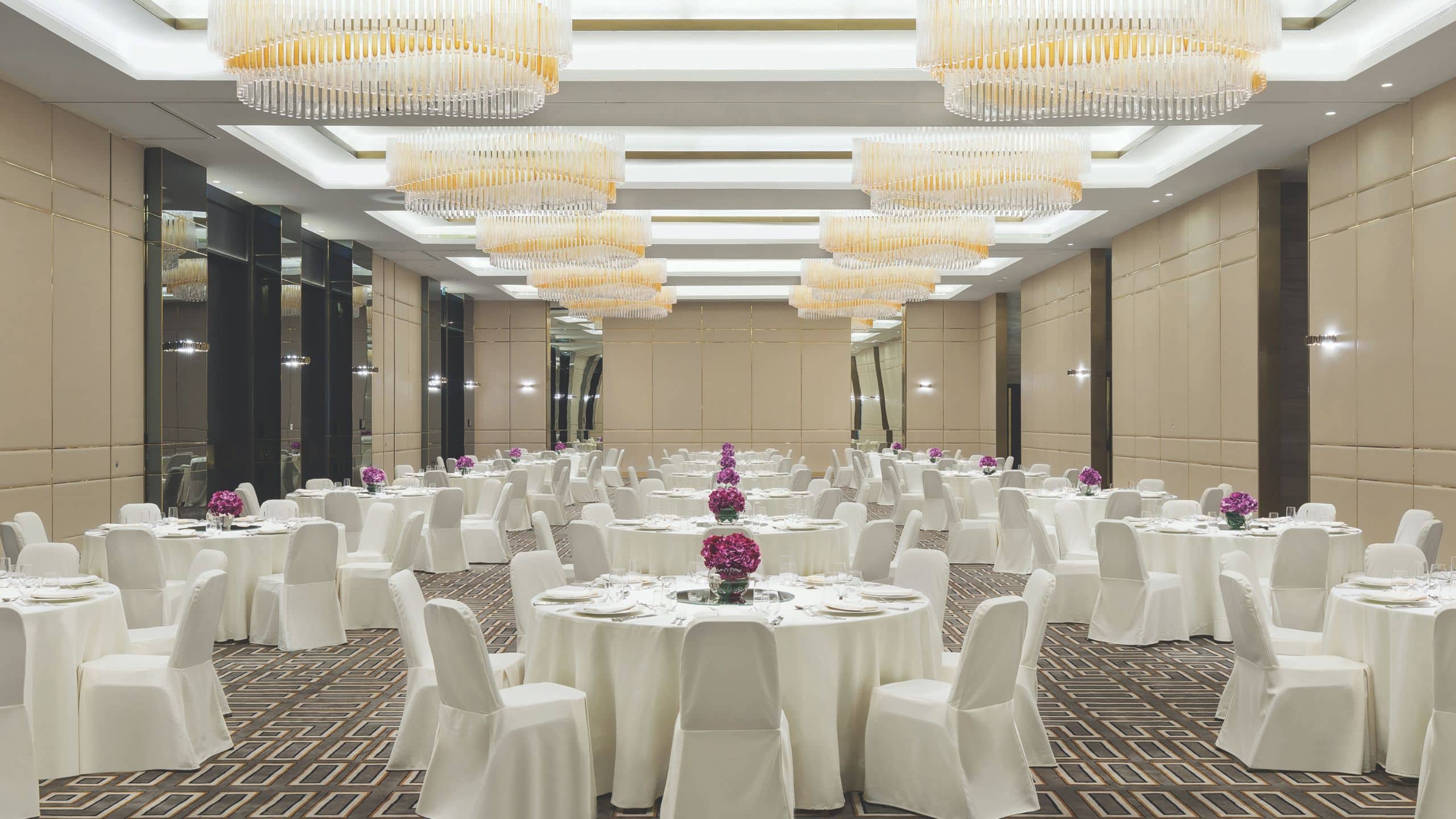 Hyatt Regency Al Kout Mall Regency Ballroom