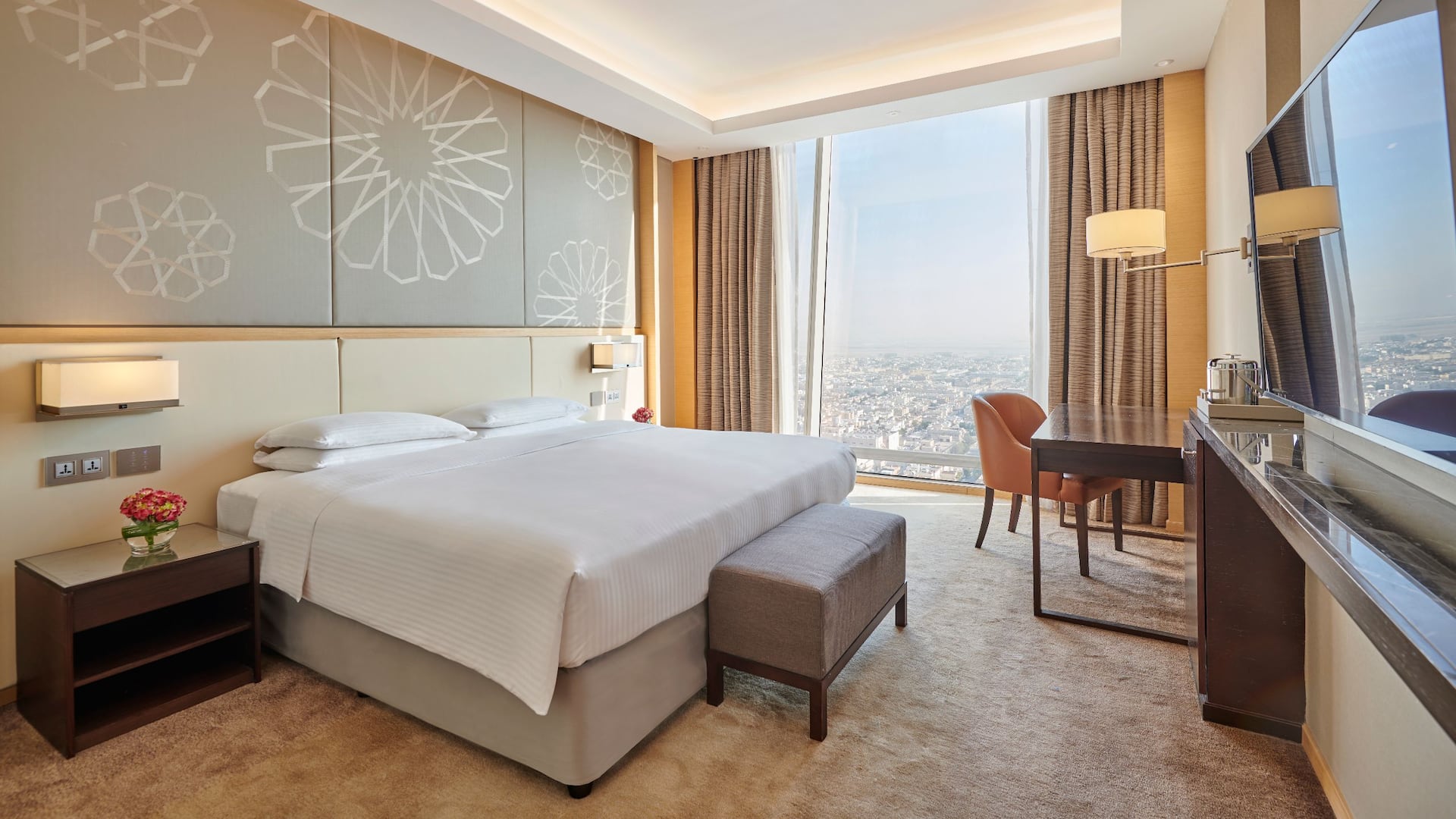 Hyatt Regency Riyadh Olaya King Bed Room