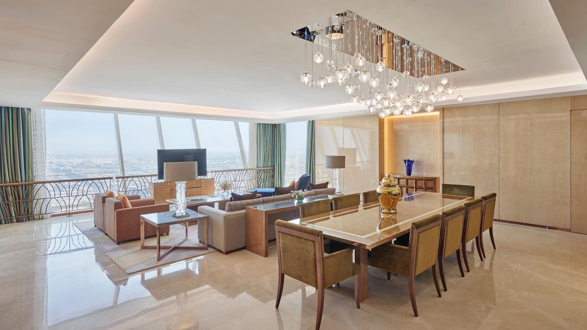 5 من 12 Hyatt Regency Riyadh Olaya Royal Suite Living Room