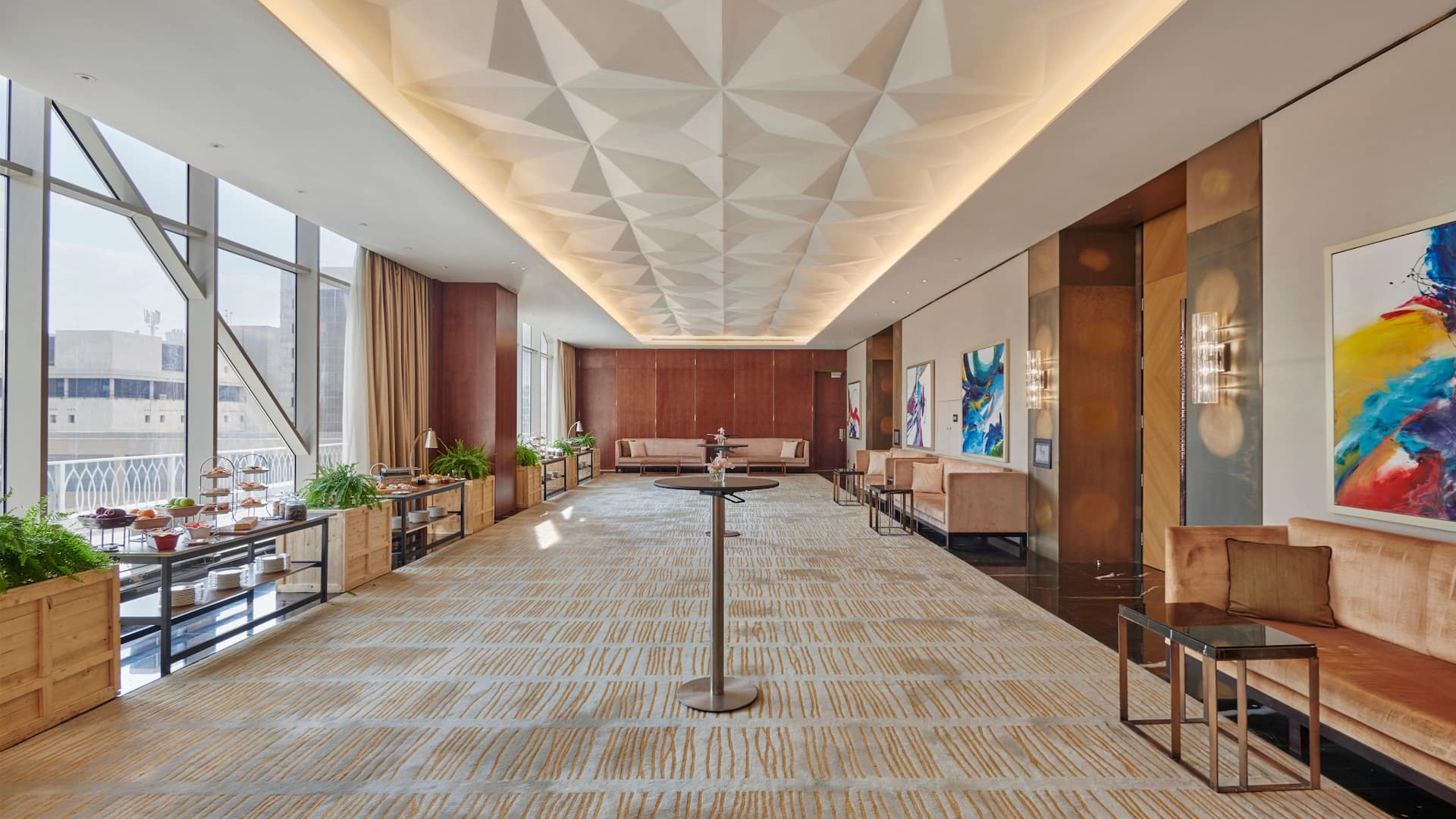 3 من 5 Hyatt Regency Riyadh Olaya Al Fayrouz Meeting Space Foyer