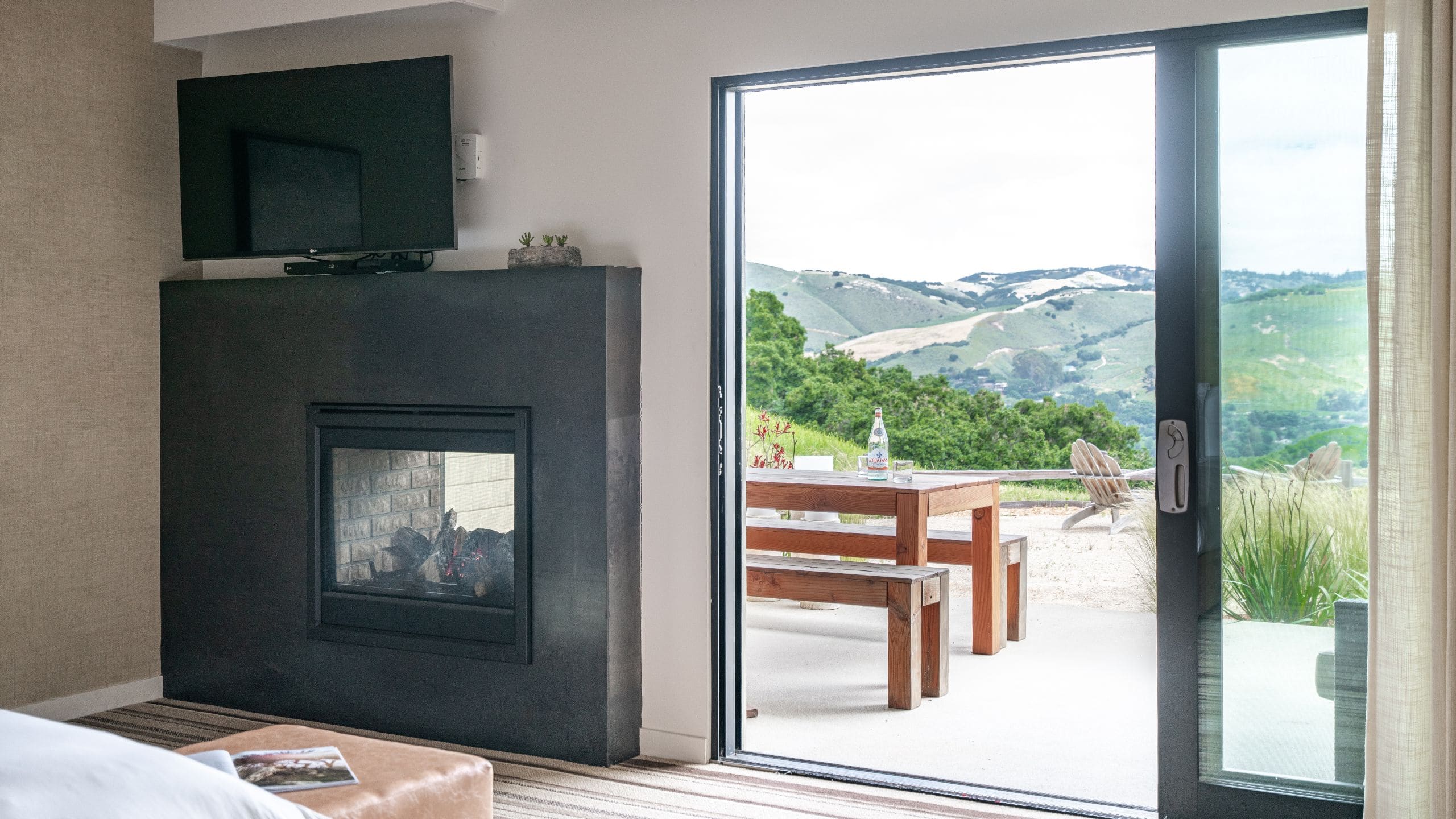 Carmel Valley Ranch Vineyard Oak Studio King Bedroom