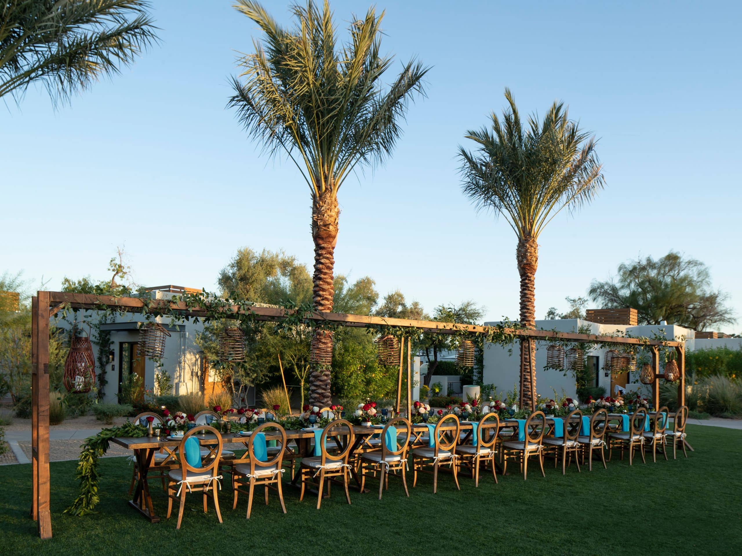 Andaz Scottsdale Resort & Bungalows Dinner Table Full
