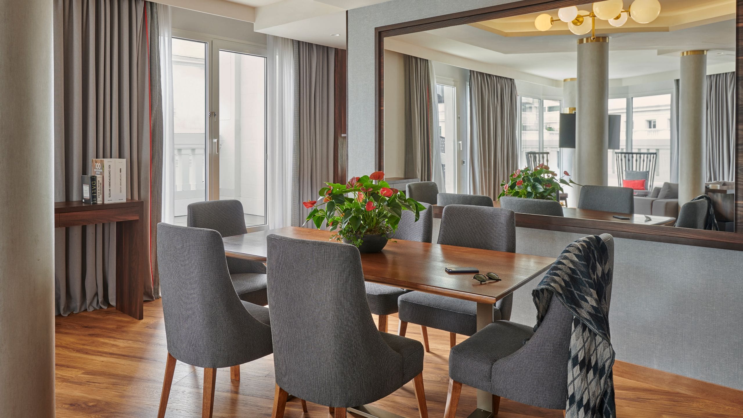 Hyatt Centric Gran Via Madrid Fenix Suite Living Room