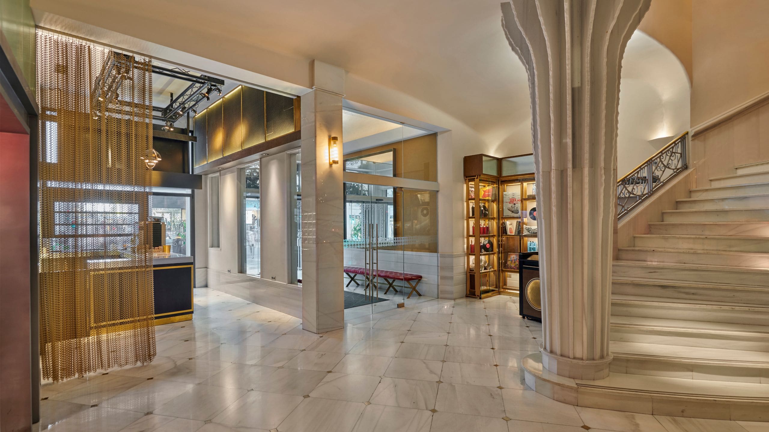 Hyatt Centric Gran Via Madrid Lobby Palmeritas