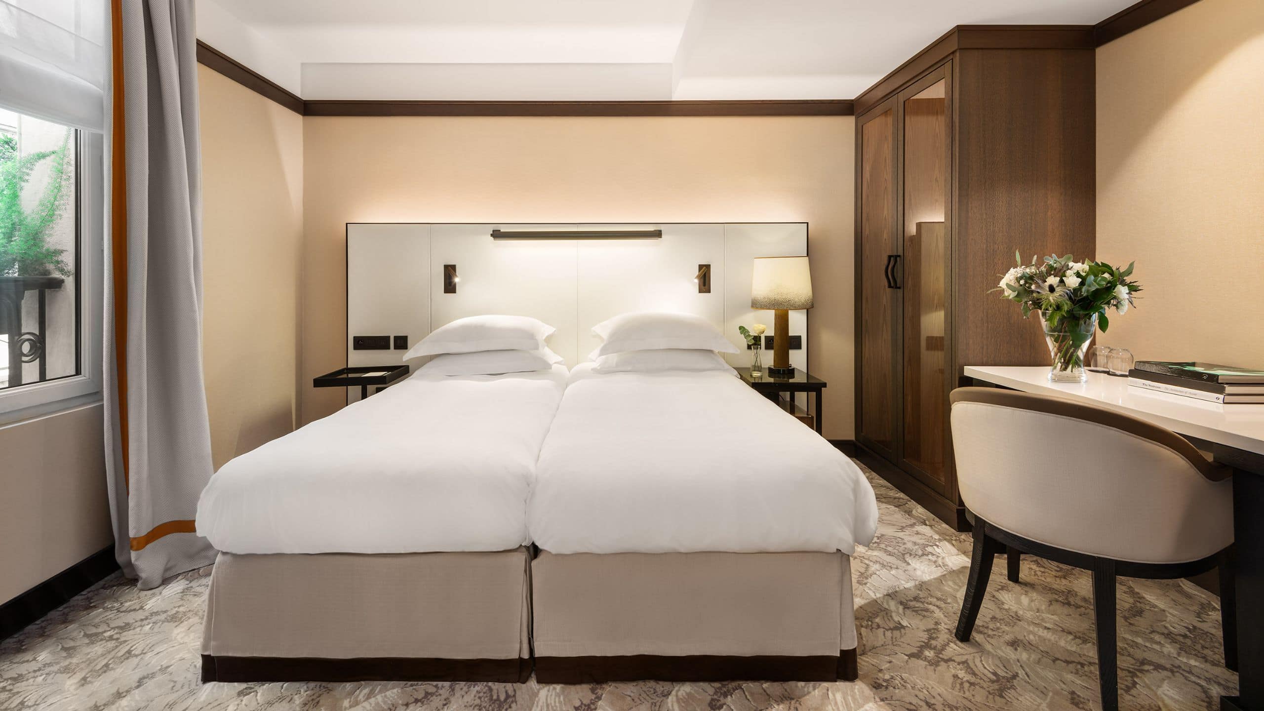 Hyatt Paris Madeleine Twin Guestroom