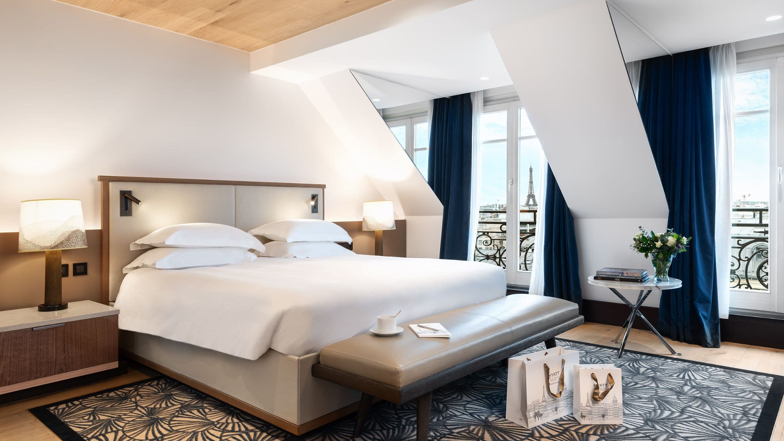 5 Star Hotel Rooms & Suites - Paris