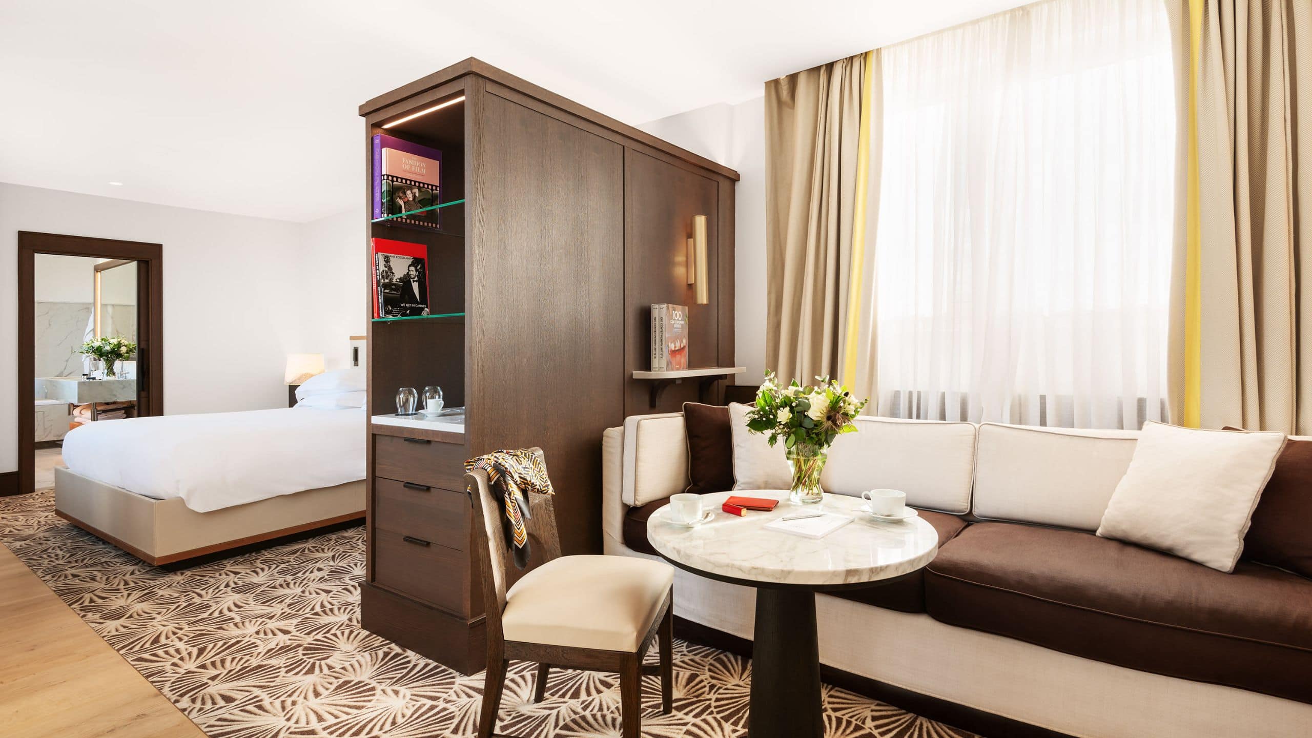 第 5，共 11 Hyatt Paris Madeleine Suite Living Room