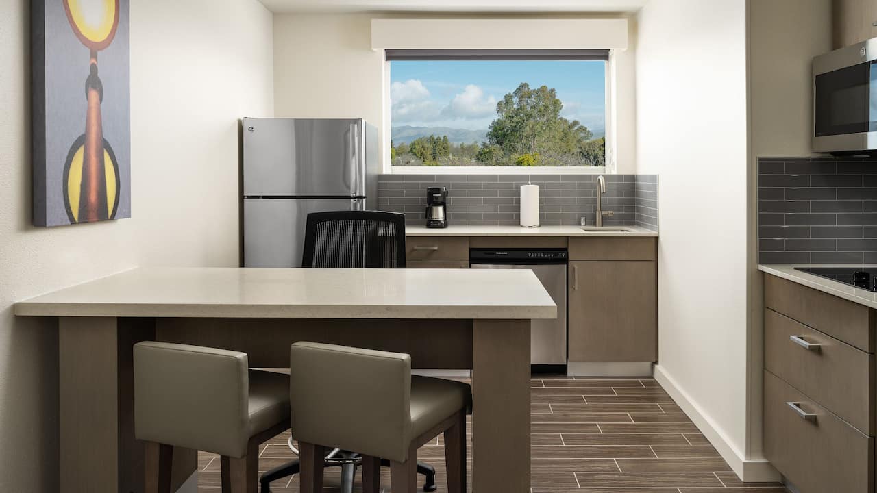 San Jose Hotels with Private Kitchen at Hyatt House San Jose Airport