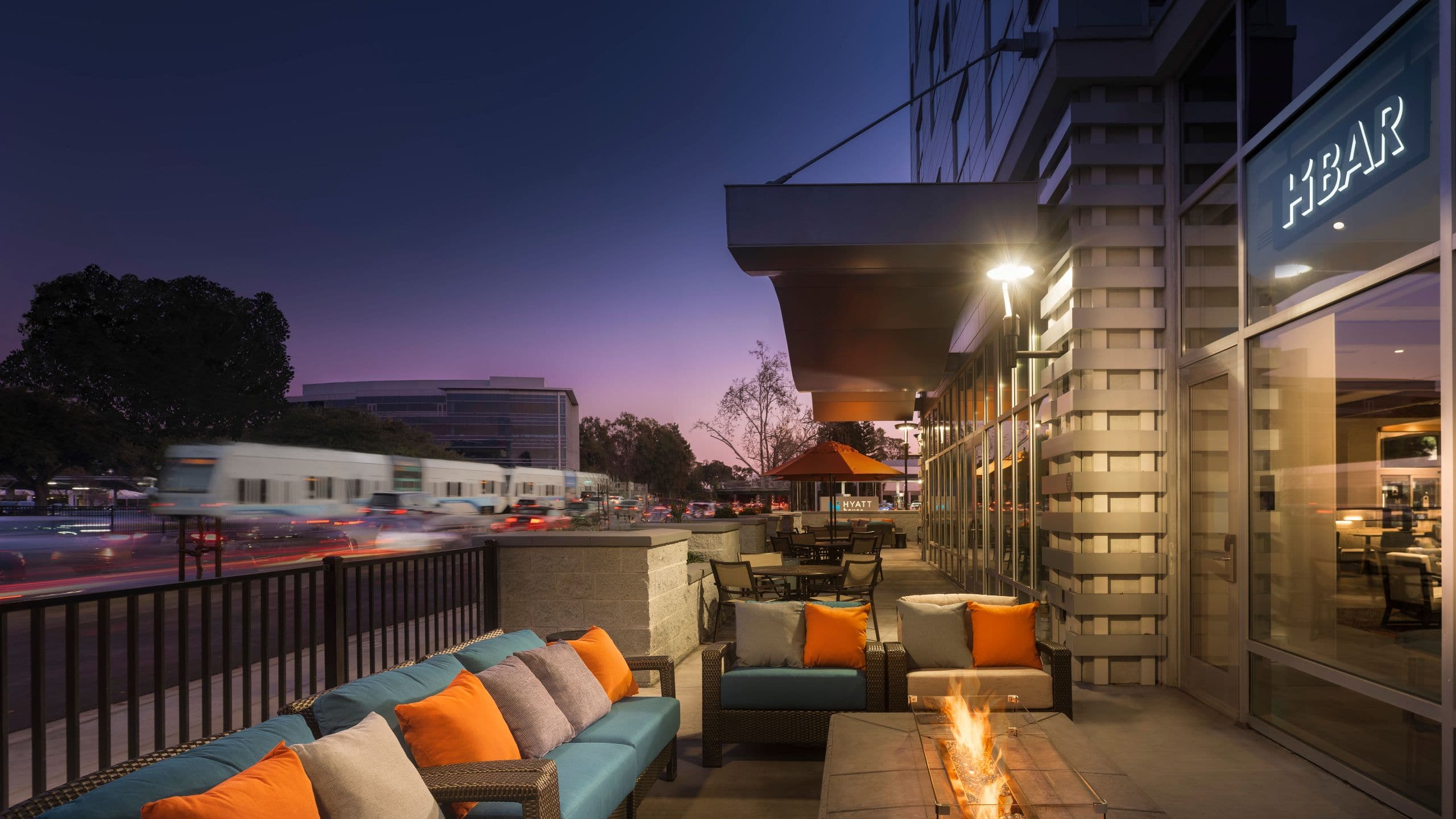 Hotel Near SAP Center & Levi Stadium | Hyatt House San Jose Airport