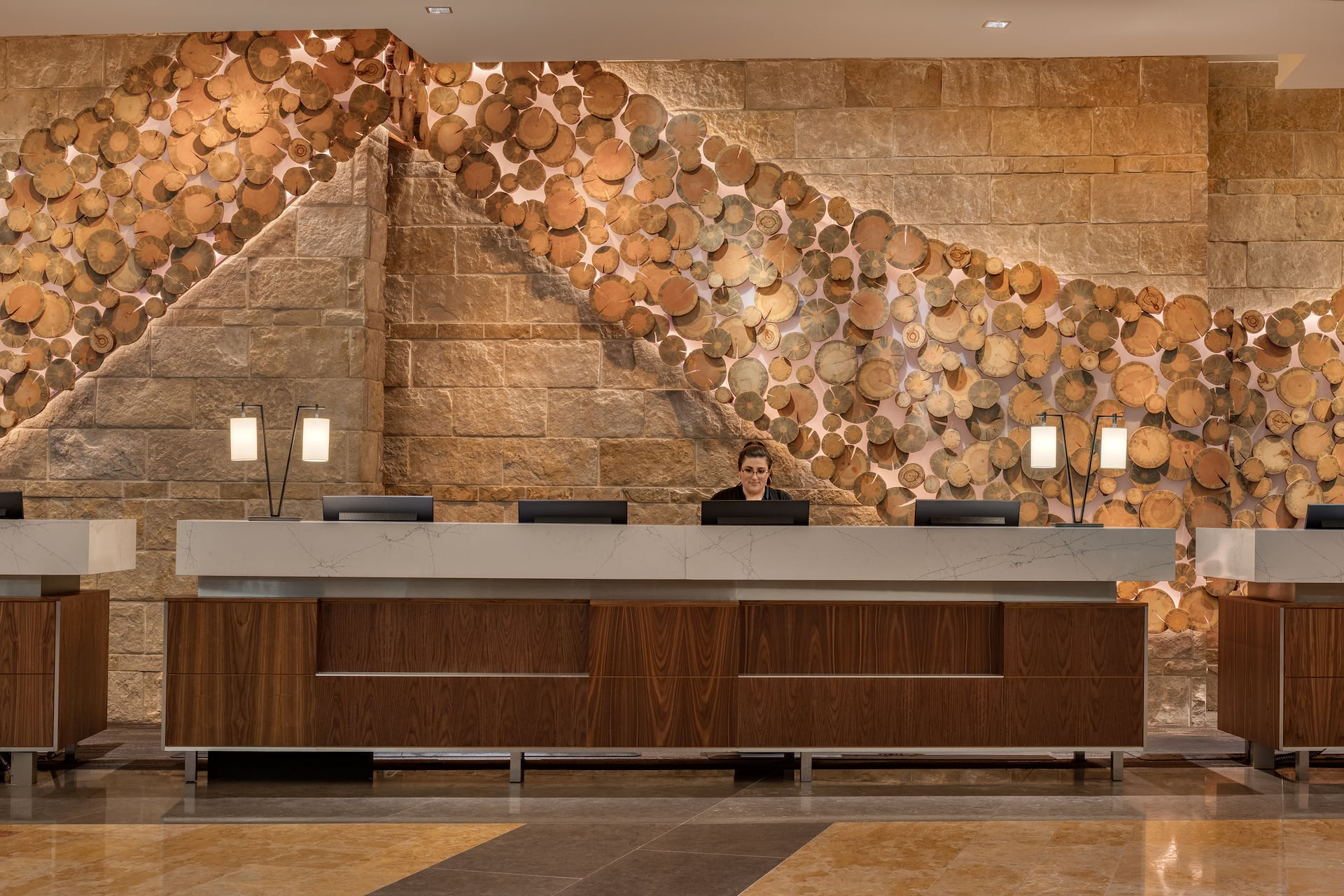 Hyatt Regency Denver at Colorado Convention Center Guest Reception Desk