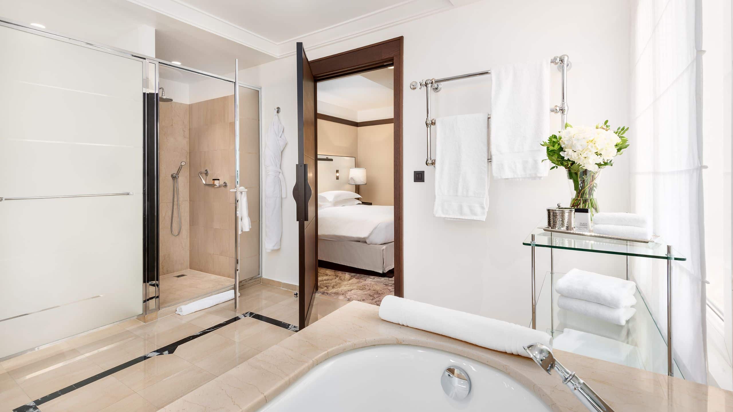 第 7，共 8 Hyatt Paris Madeleine Hyatt Suite Bathroom