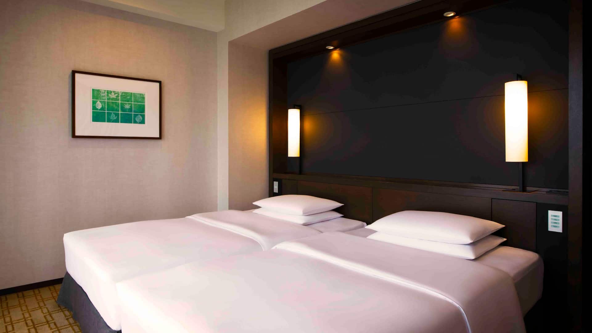 Hyatt Regency Hakone Resort and Spa Regency Suite Twin Bedroom