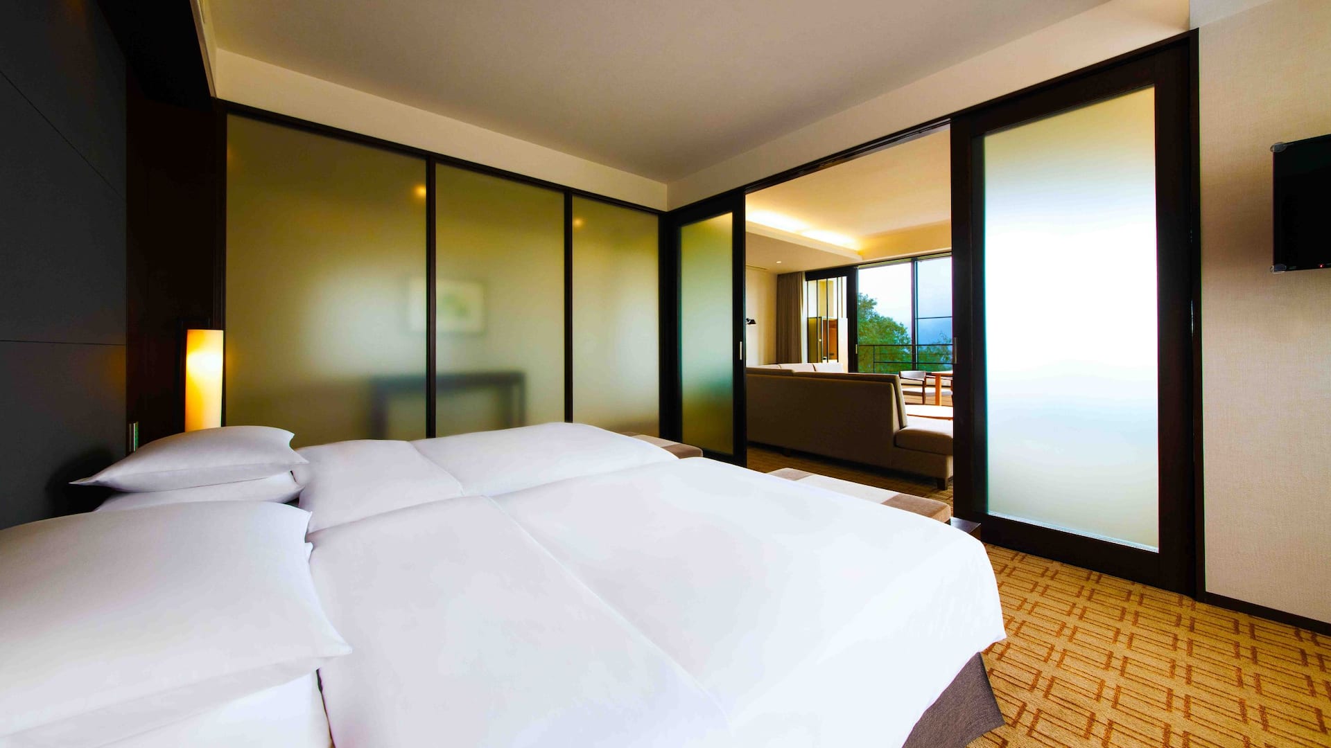 Hyatt Regency Hakone Resort and Spa Regency Executive Suite Twin Bedroom