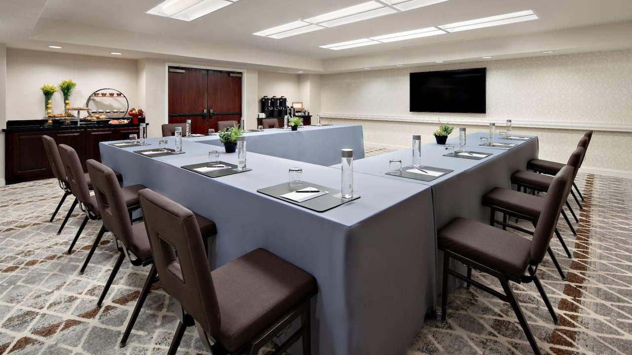 Meeting Room Ushape Setup