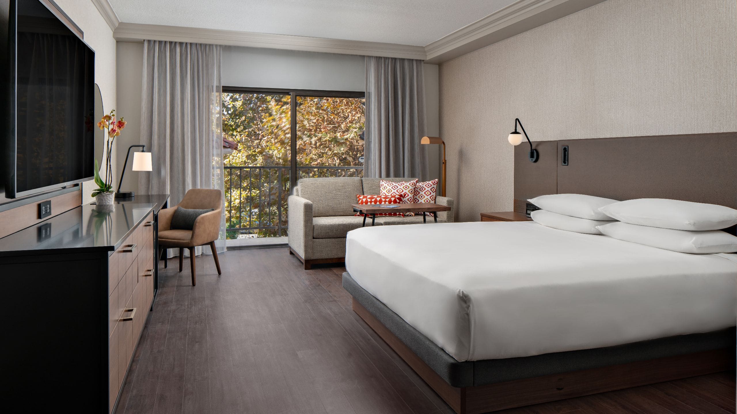 Hyatt Regency Westlake Balcony King Guestroom