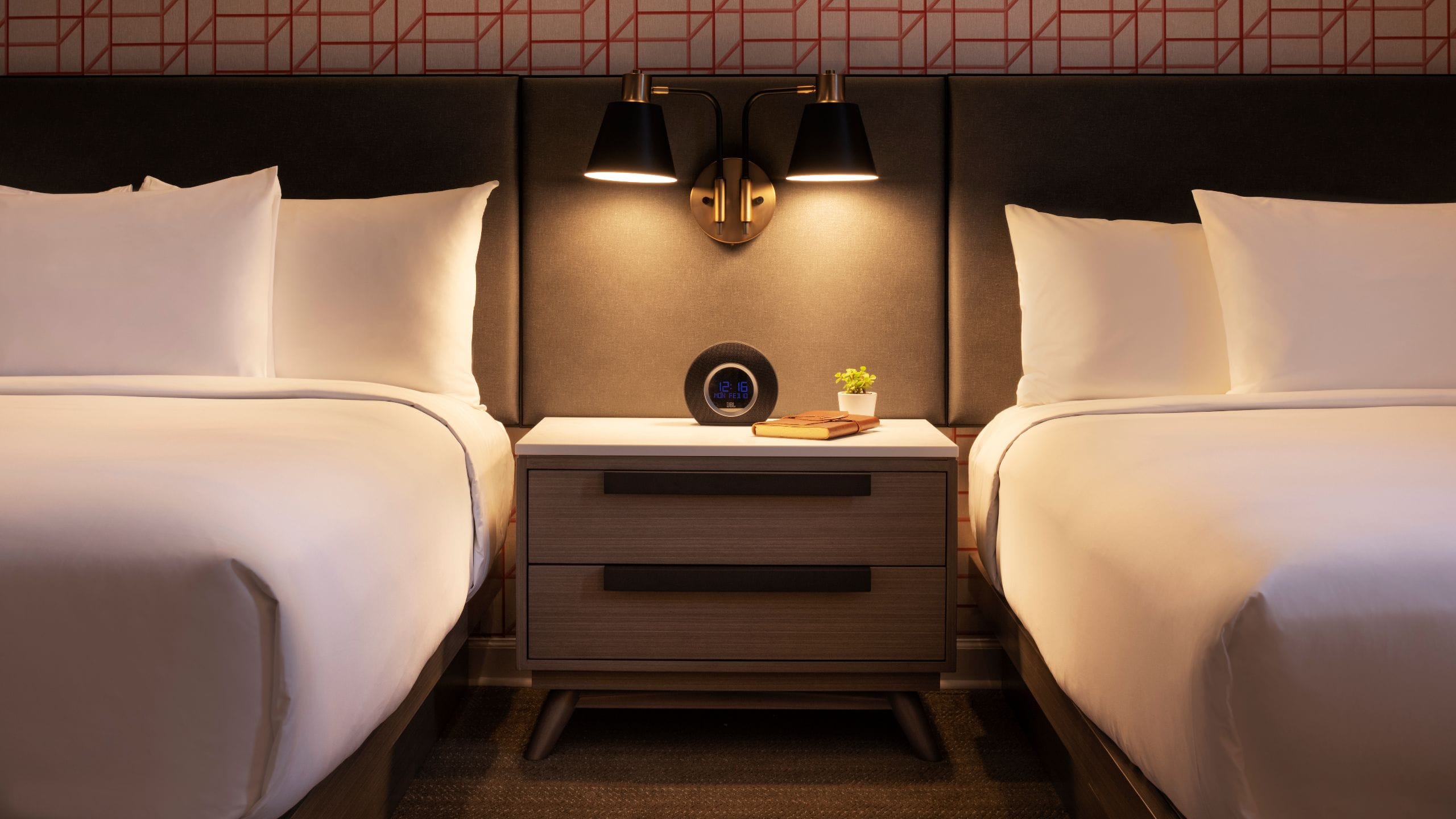 Hyatt Centric Downtown Minneapolis Two Queen Beds Detail