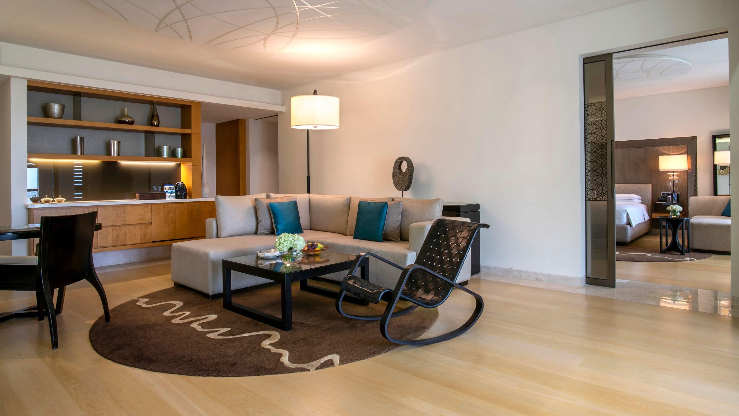 1 de 6 Park Hyatt Abu Dhabi Hotel and Villas Executive Suite Living Room