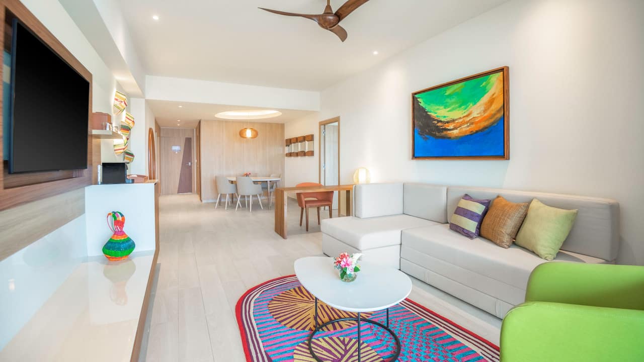 Ocean View One Bedroom Suite Living Room