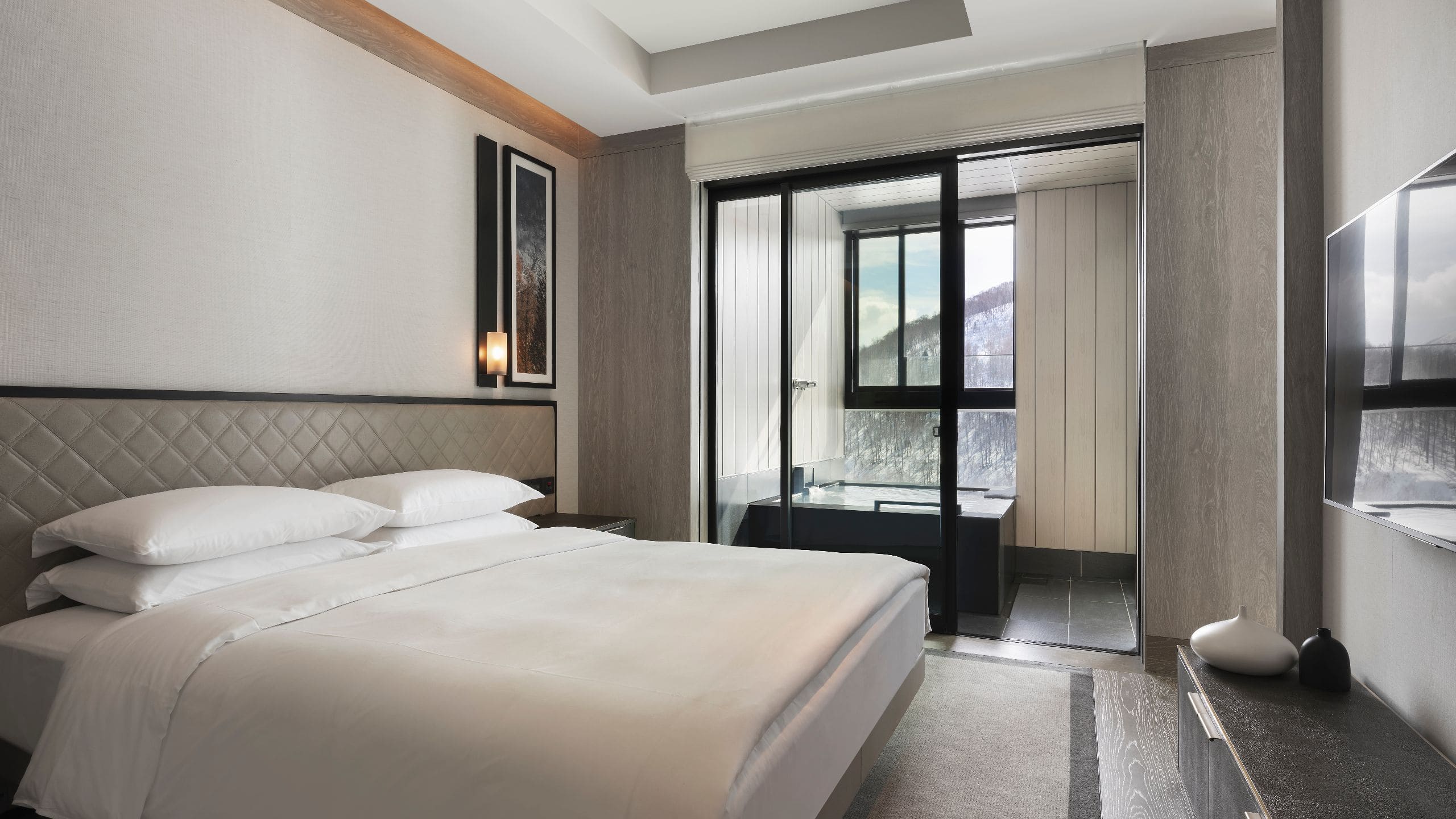 Park Hyatt Niseko Hanazono Park Suite Bedroom