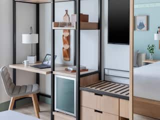 Hyatt Centric Center City Philadelphia King Guestroom Detail