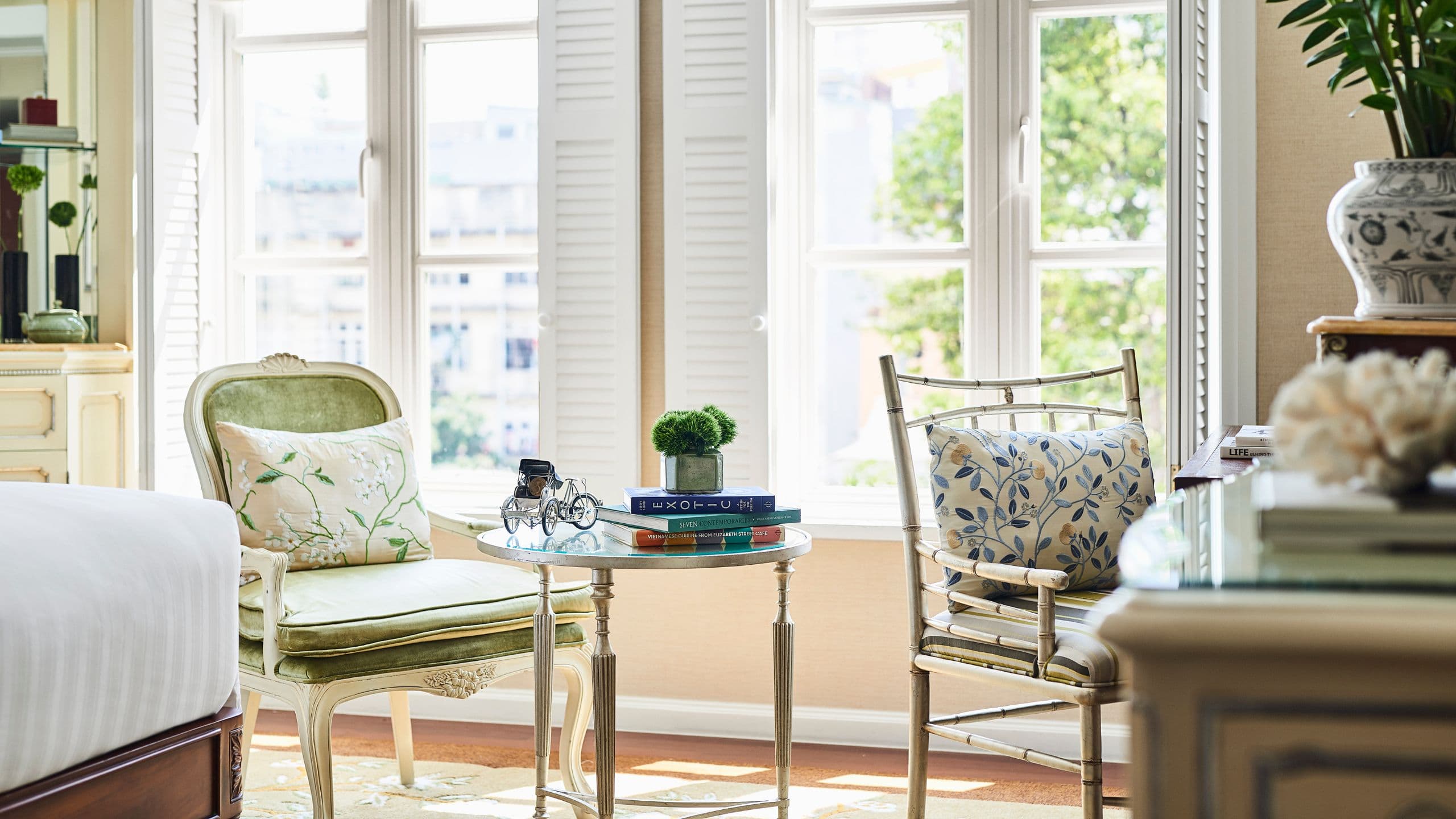 2/5 Park Hyatt Saigon Park Room Setup