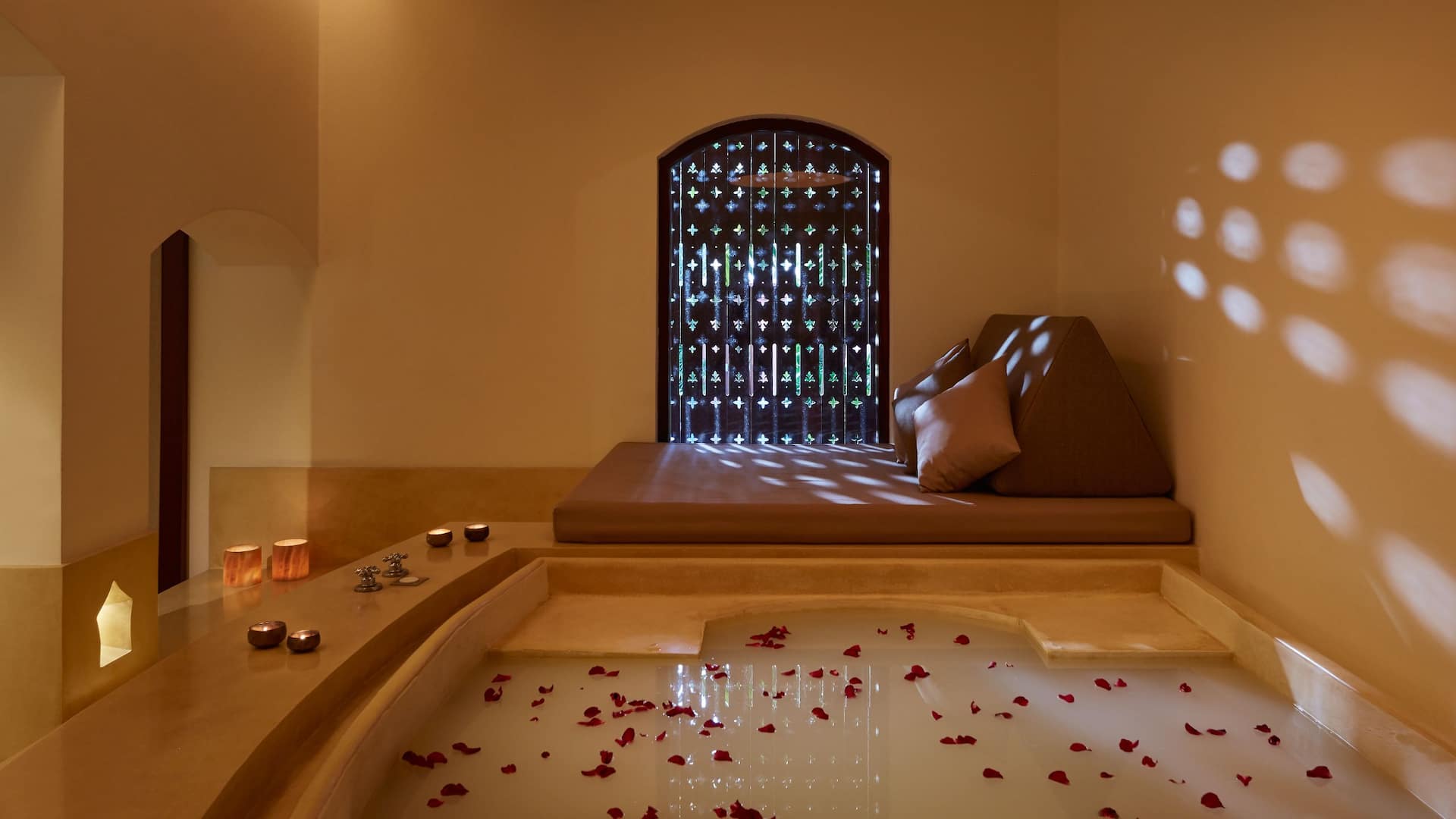 Hyatt Regency Hua Hin Barai Bath