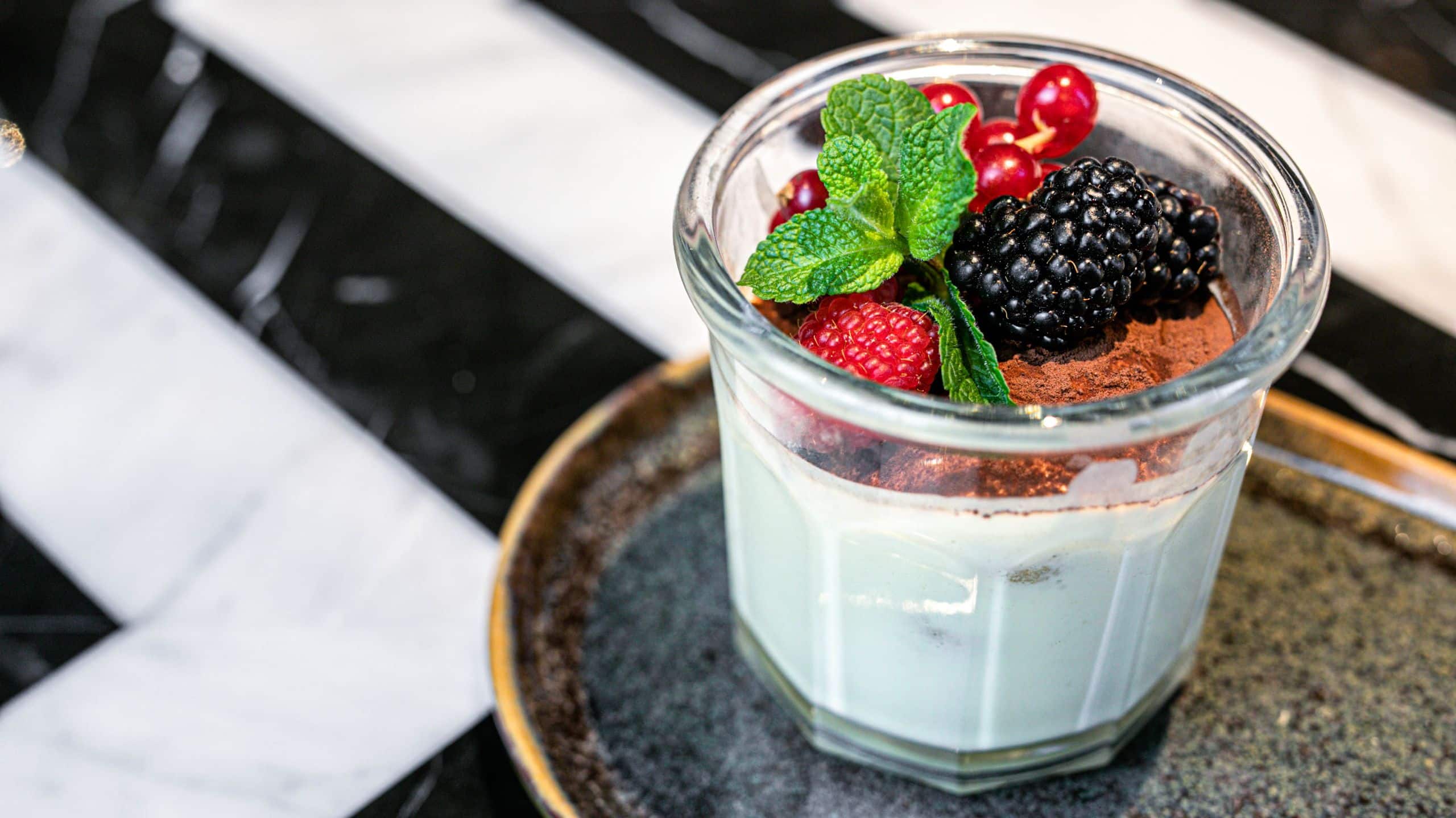 Hyatt Centric Milan Centrale Cumi Restaurant Cheesecake