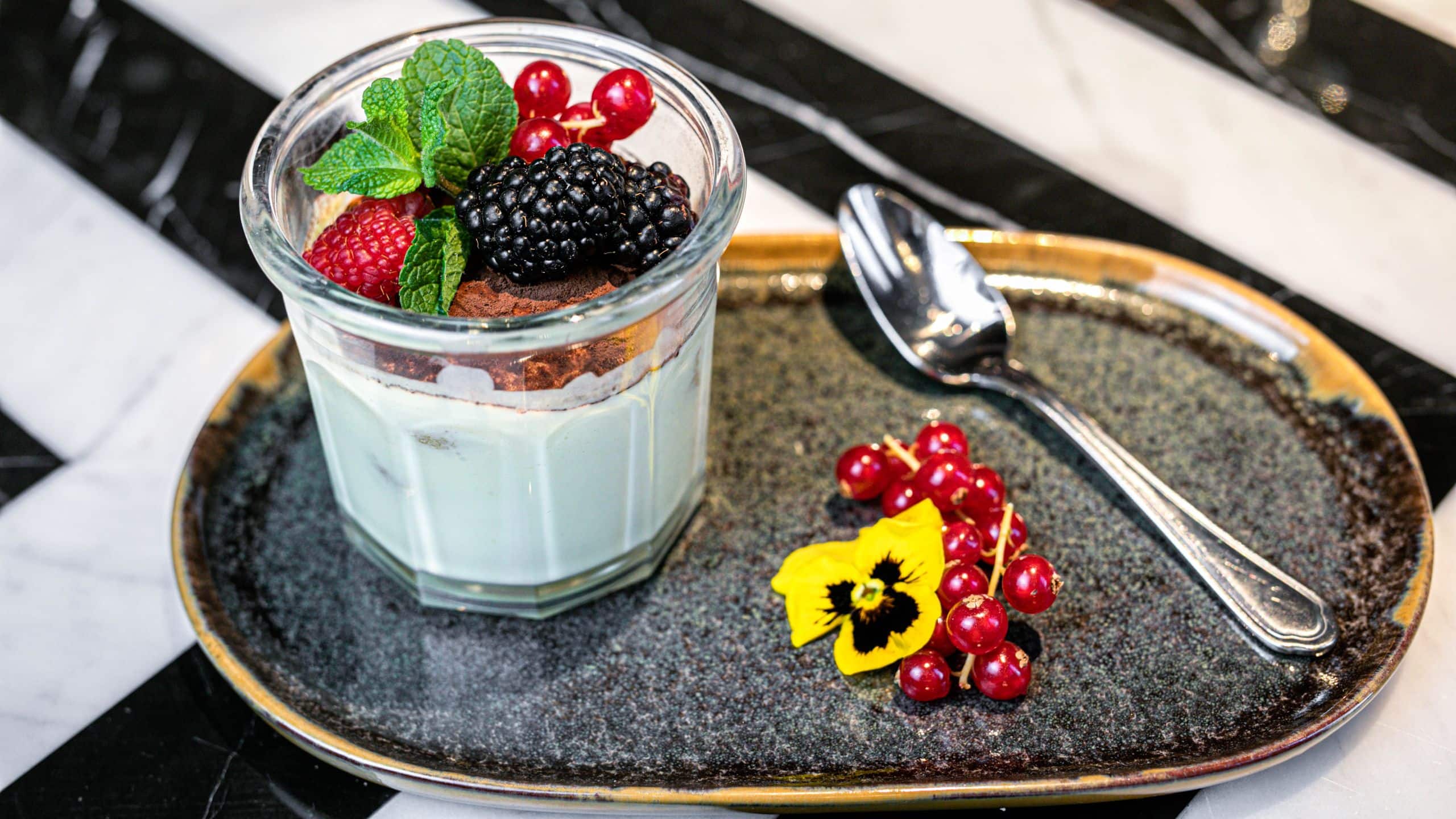 Hyatt Centric Milan Centrale Cumi Restaurant Cheesecake