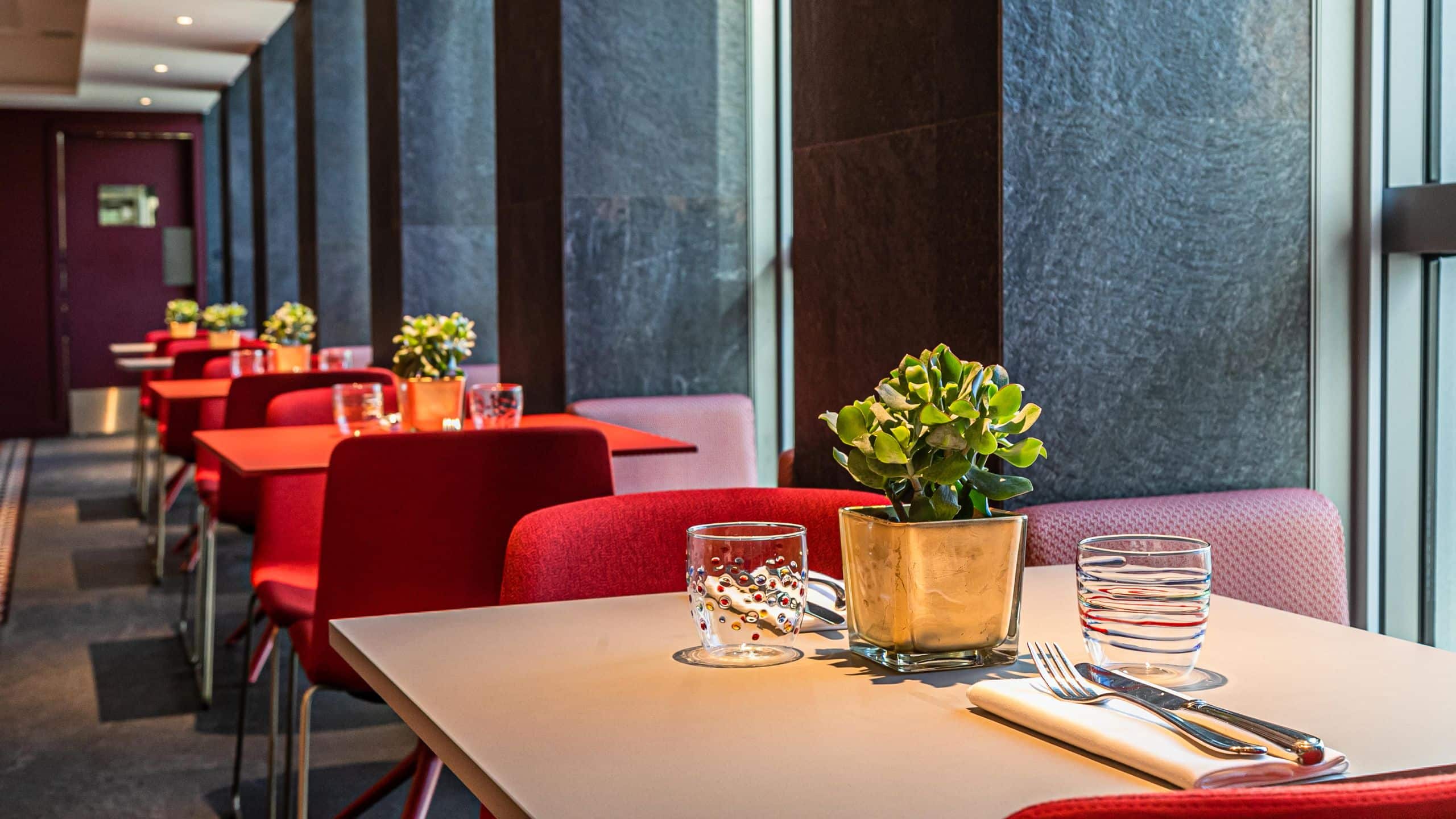 Hyatt Centric Milan Centrale Cumi Restaurant
