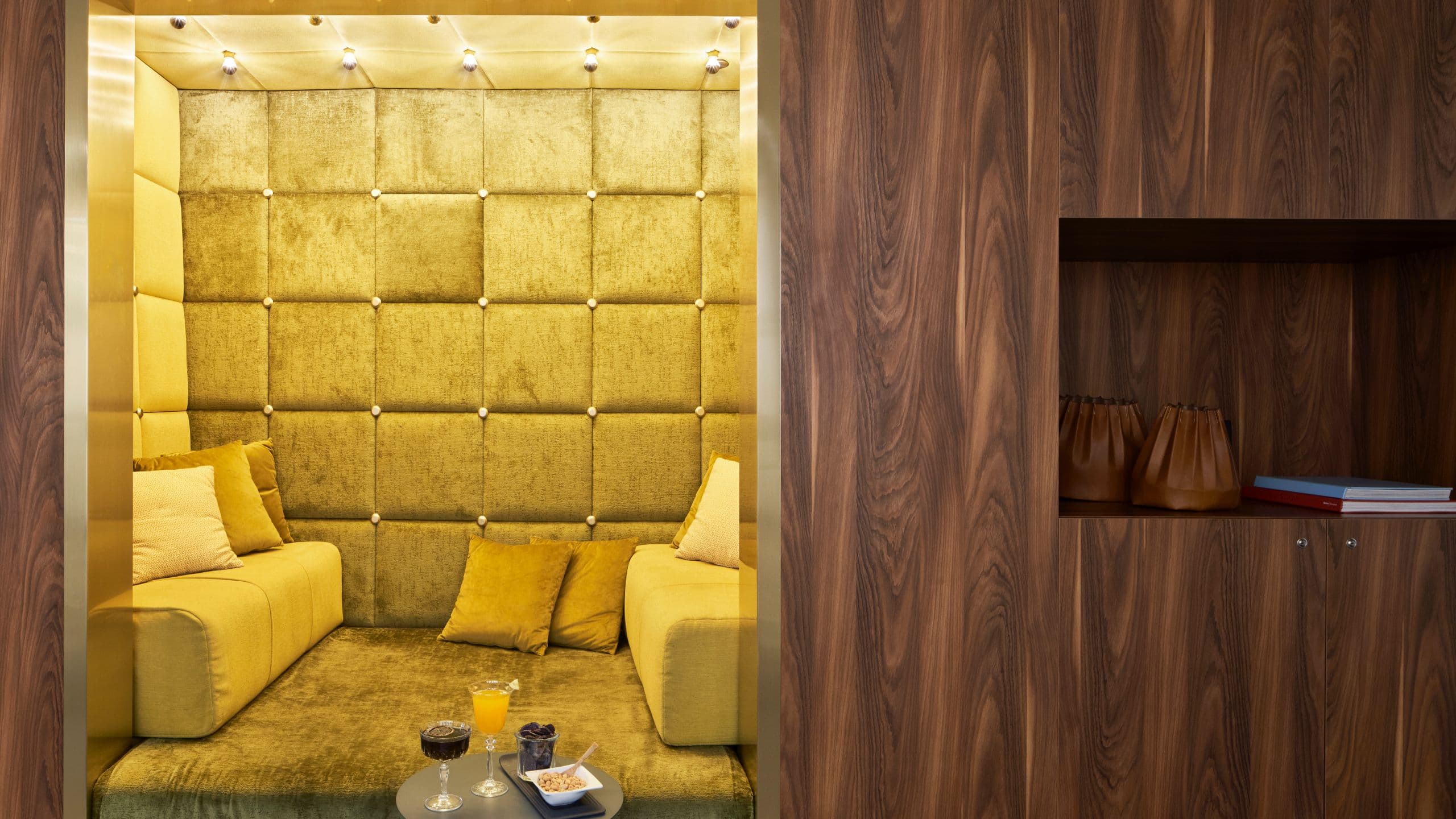 Hyatt Centric Milan Centrale Lobby