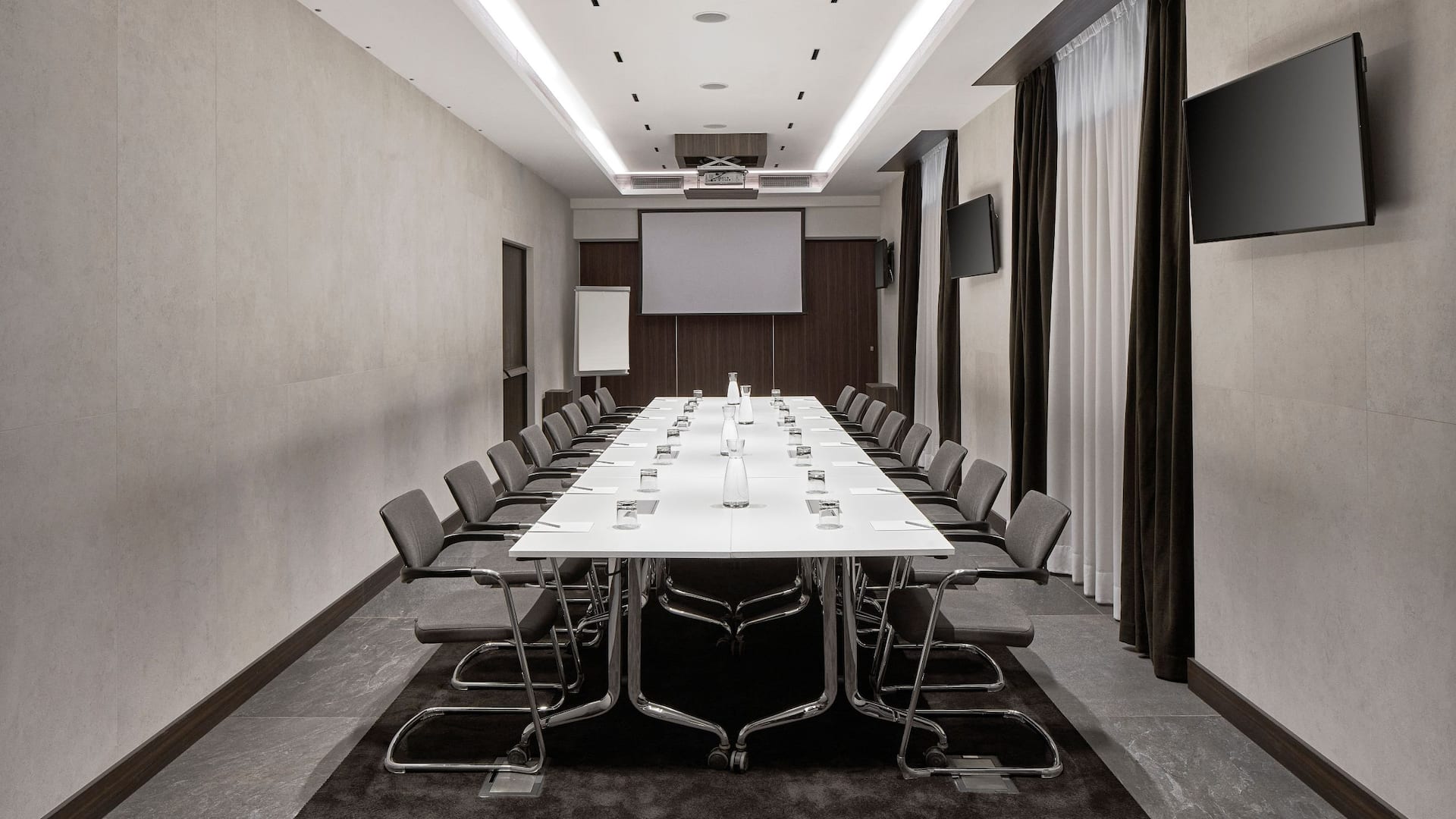 1 of 2 Hyatt Centric Milan Centrale Meeting Room Romana