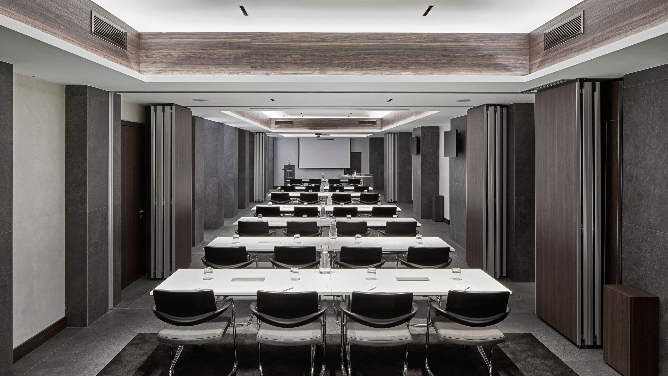 Hyatt Centric Milan Centrale Meeting Room Venezia Garibaldi Ticinese