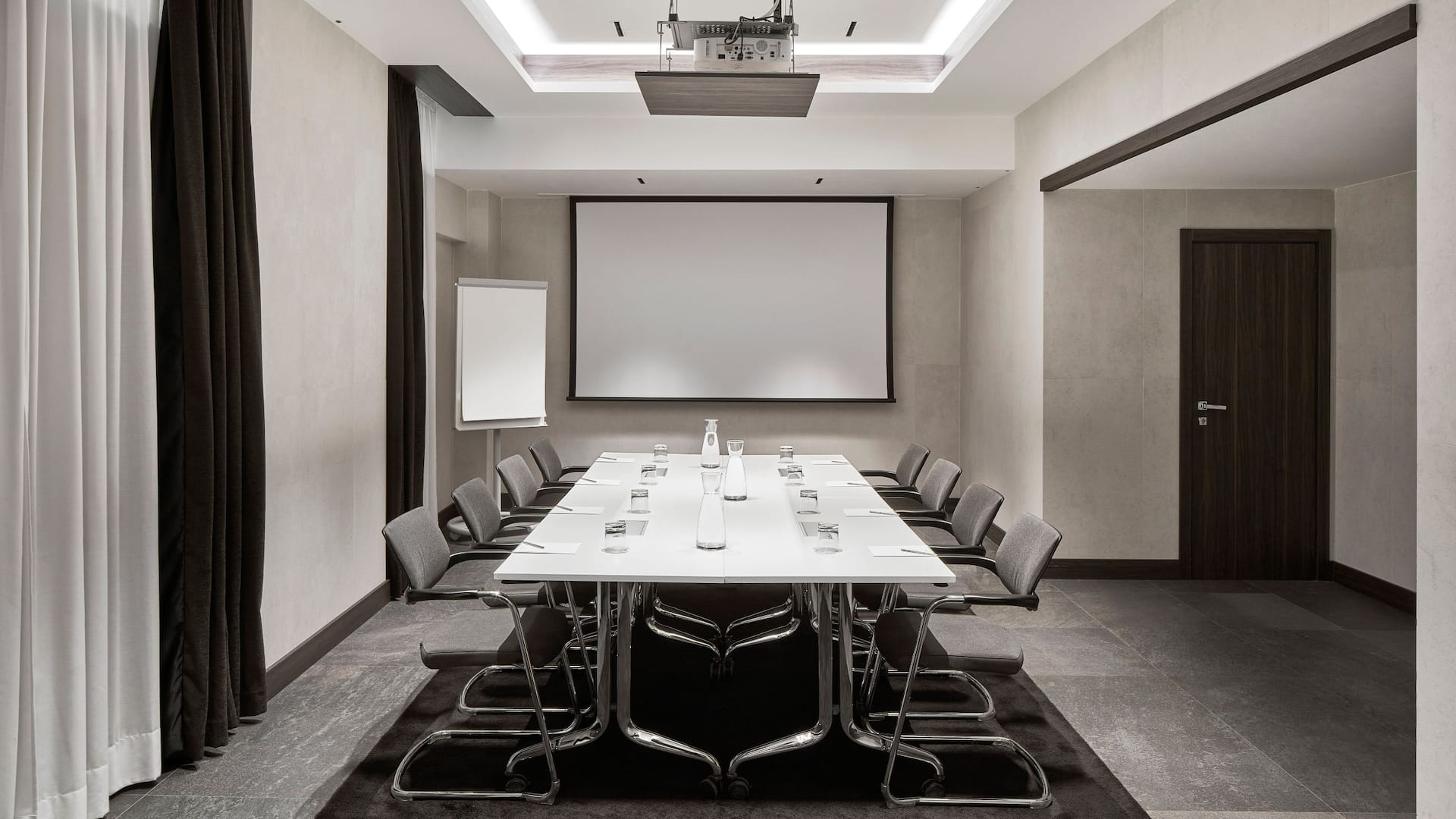 1 of 2 Hyatt Centric Milan Centrale Meeting Room Vigentina