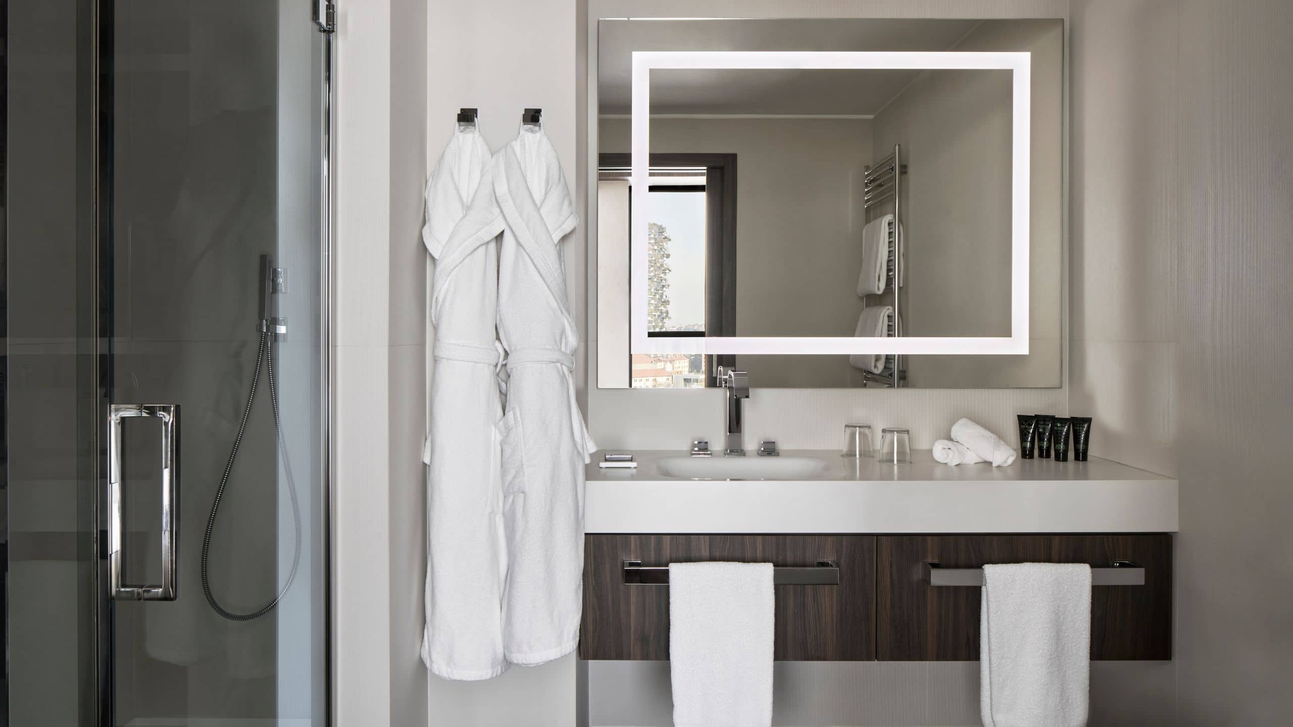 第 4，共 5 Hyatt Centric Milan Centrale Premium Suite Bathroom