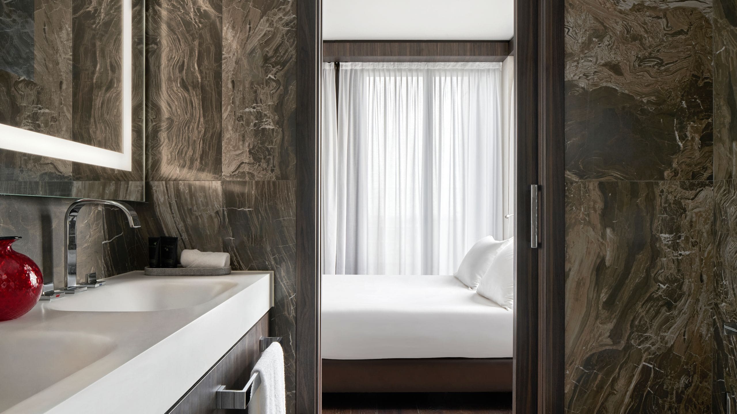 第 4，共 5 Hyatt Centric Milan Centrale Skyline Suite Bathroom