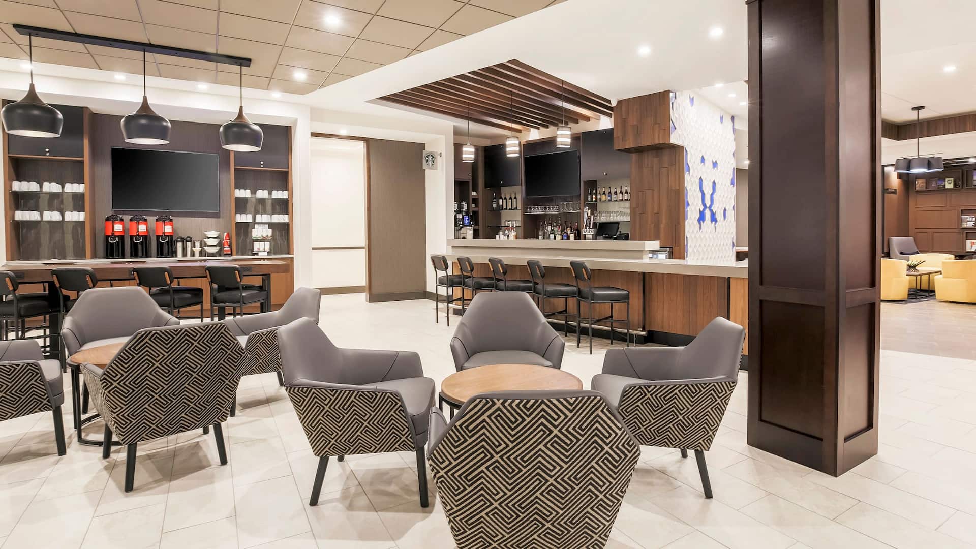 Hyatt Place Waco - South Dining Area Bar