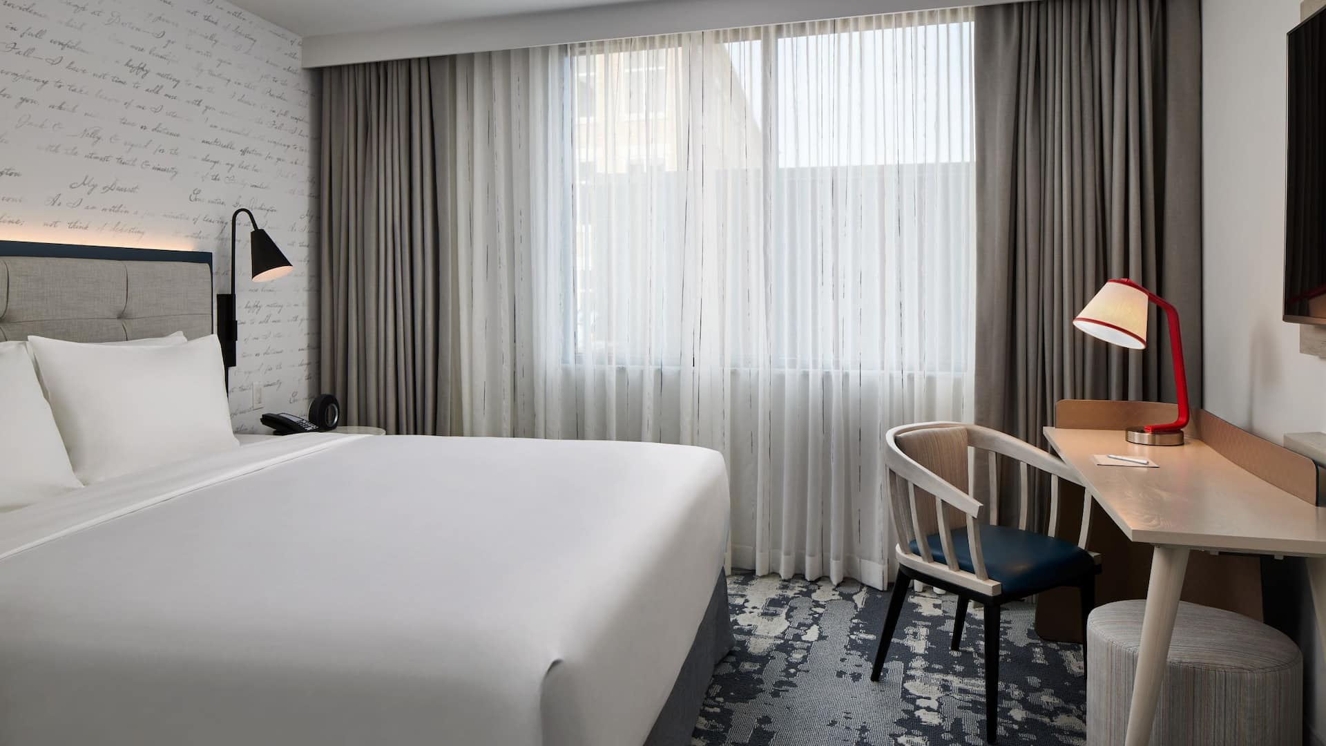 1 von 1 Hyatt Centric Old Town Alexandria ADA Guestroom King