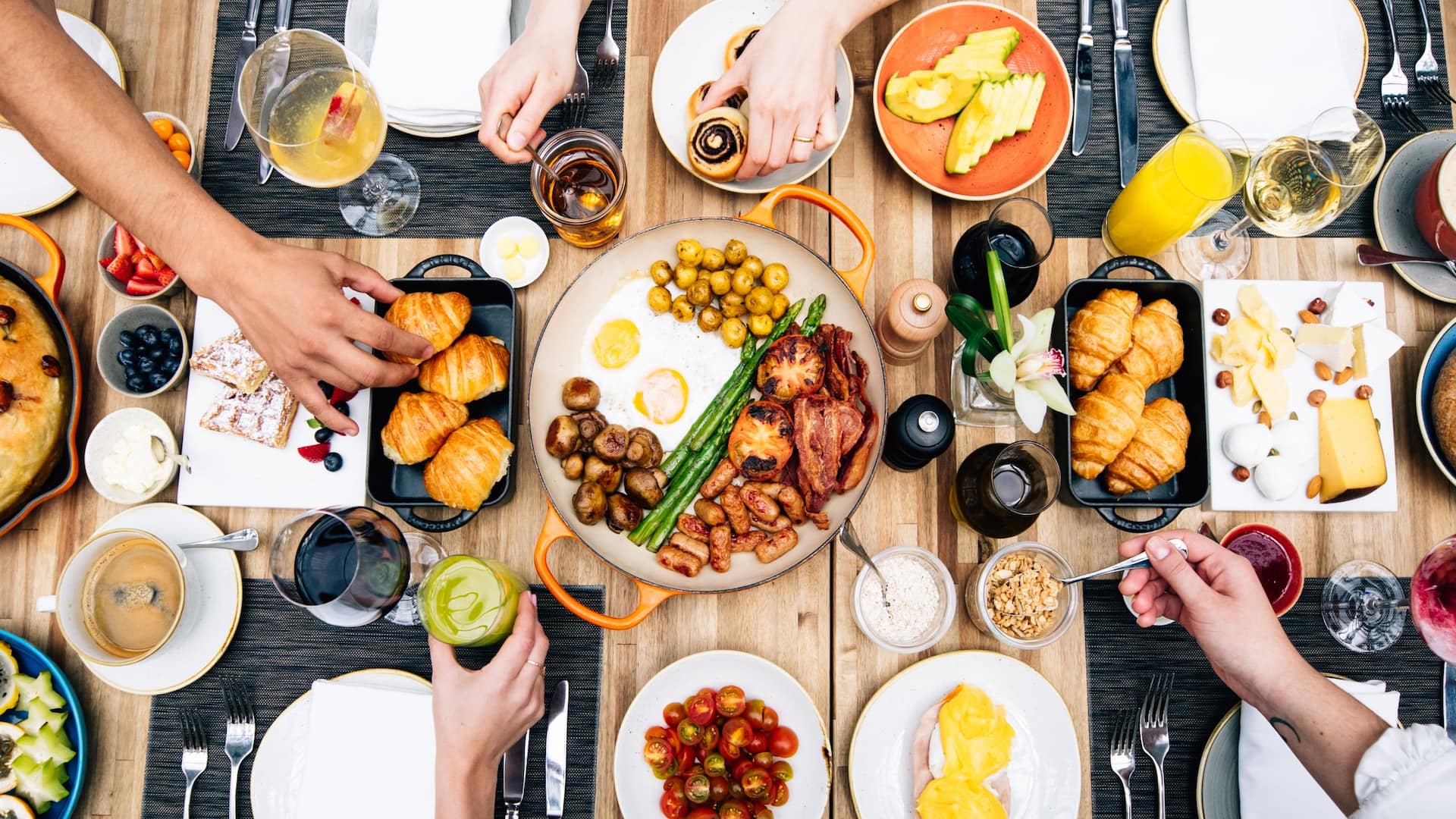 Grand Hyatt Bogotá Capitalino Restaurant Brunch