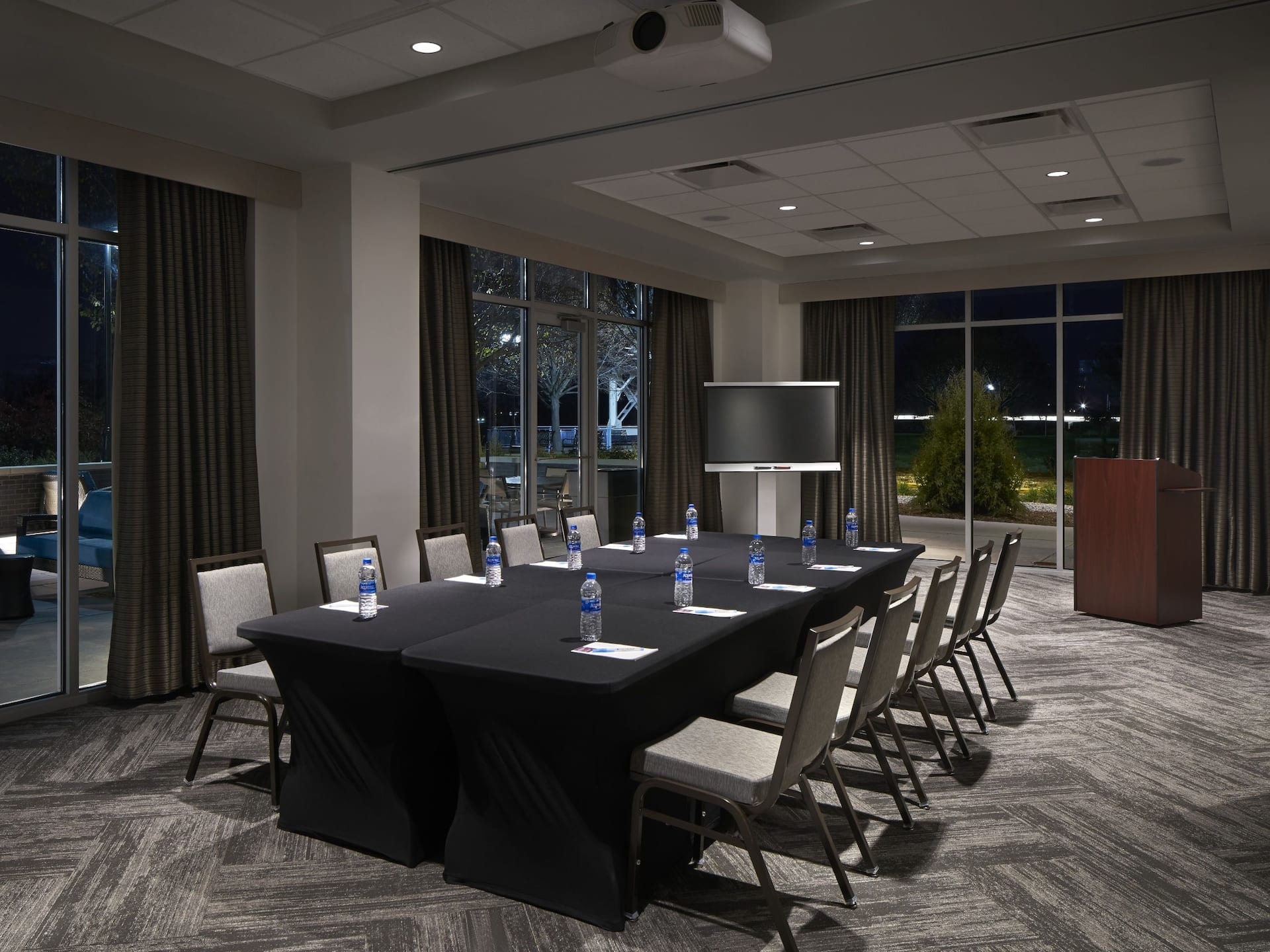 Hyatt Place Wilmington Riverfront Meeting Room