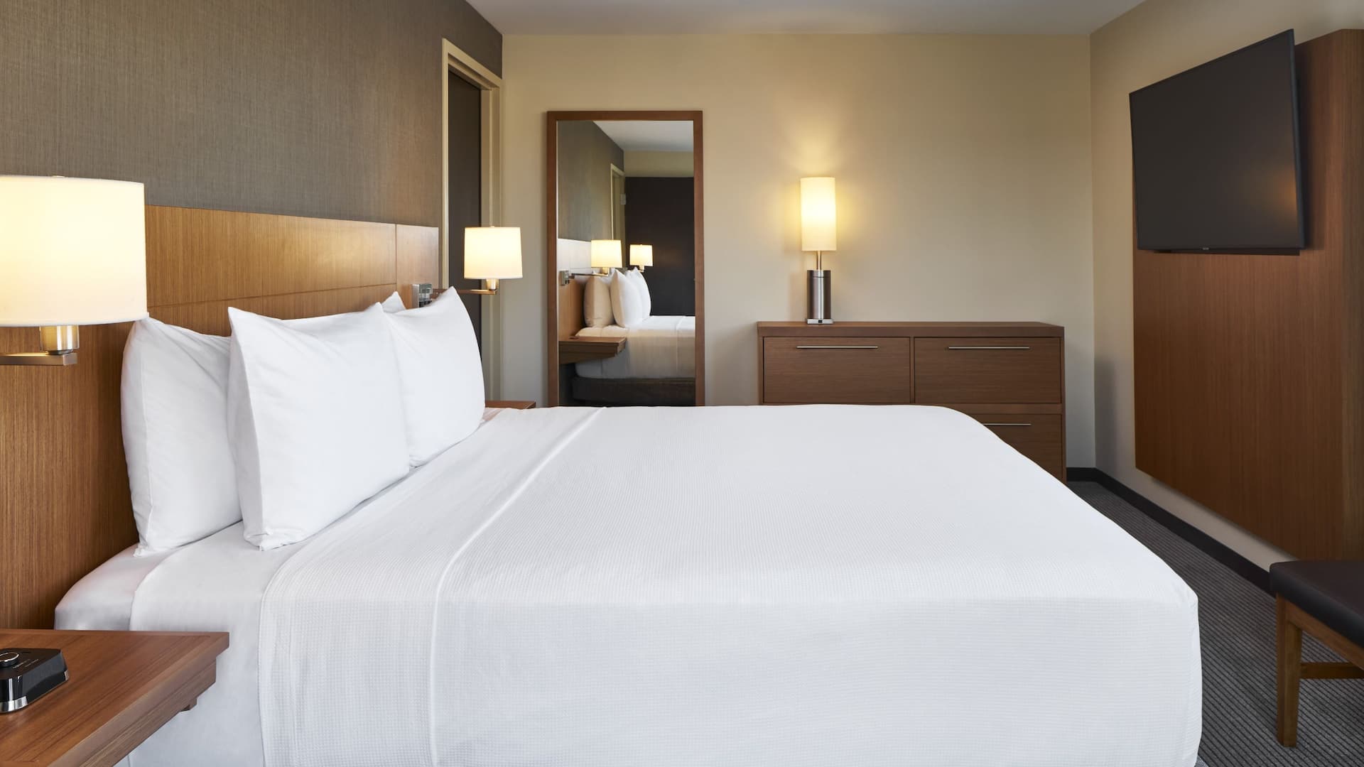 Hyatt Place Wilmington Riverfront Specialty King Bedroom