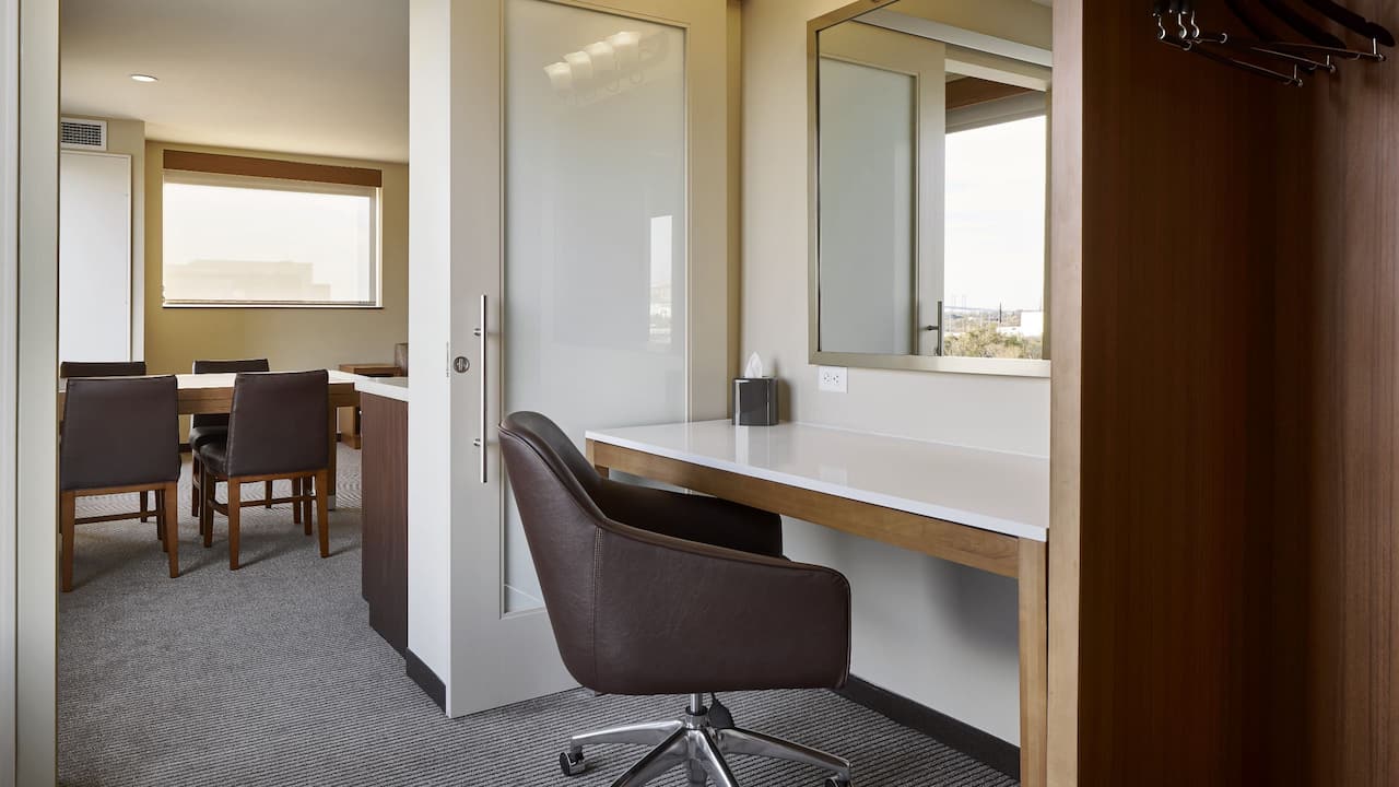 One Bedroom Specialty Suite Vanity
