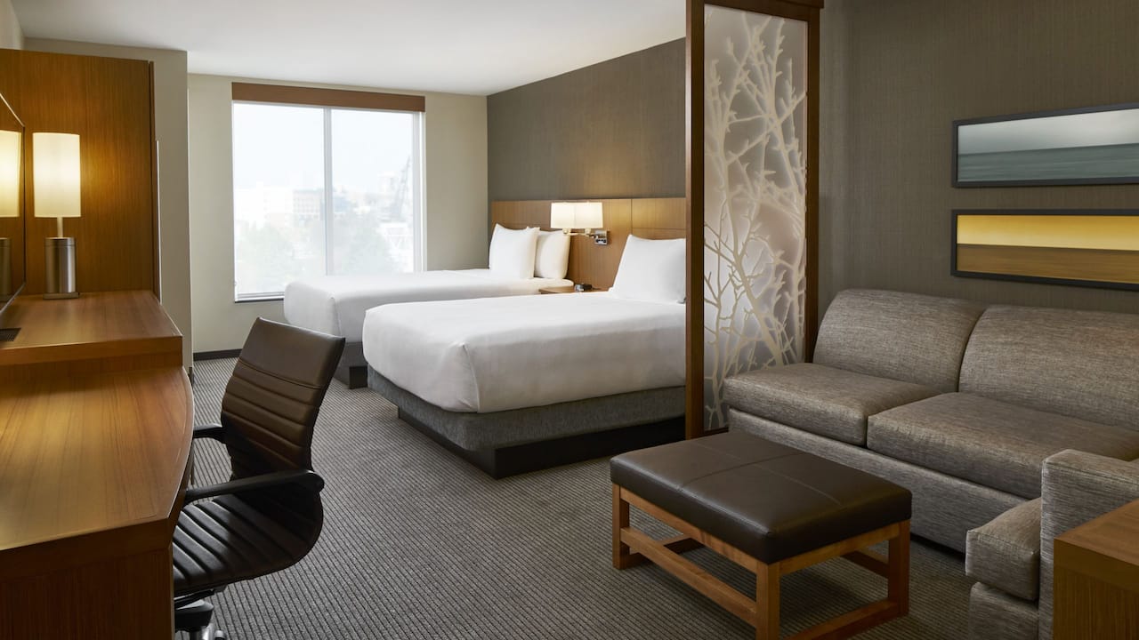 Two Queen Beds (Plus Sofa Bed)