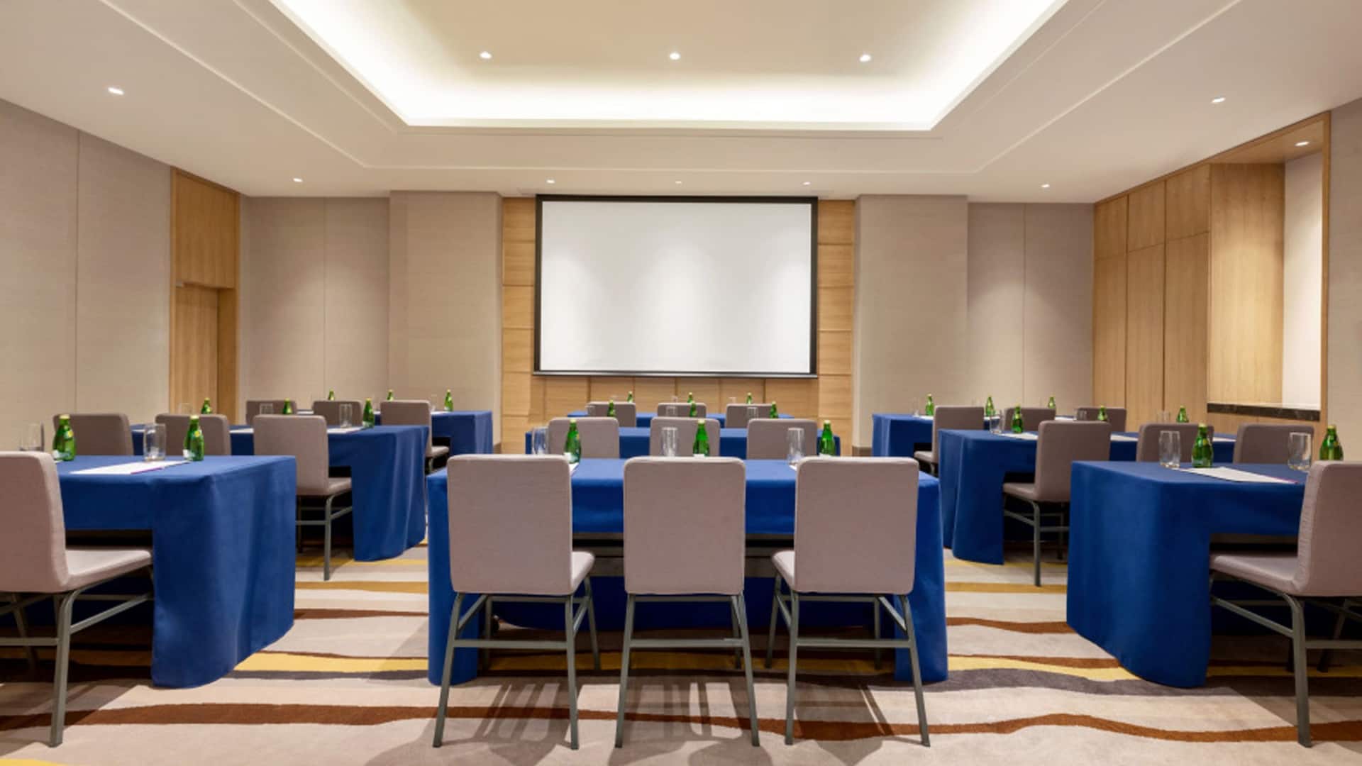 Hyatt Place Chongli Meeting Room Classroom