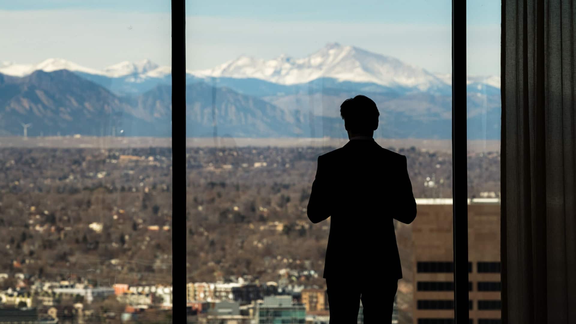 Grand Hyatt Denver John Barger Pinnacle Club Mountain View